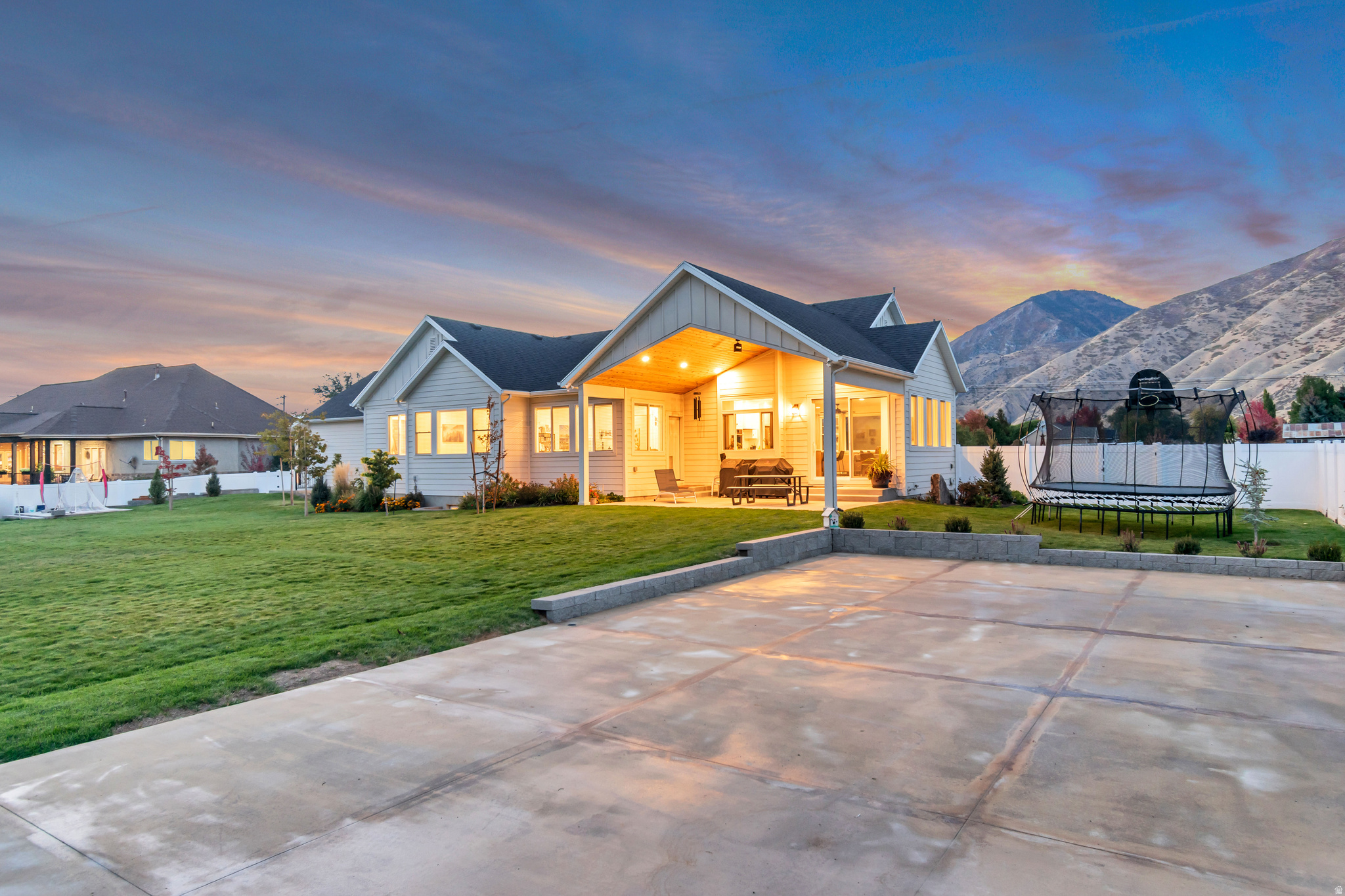 main property photo 75