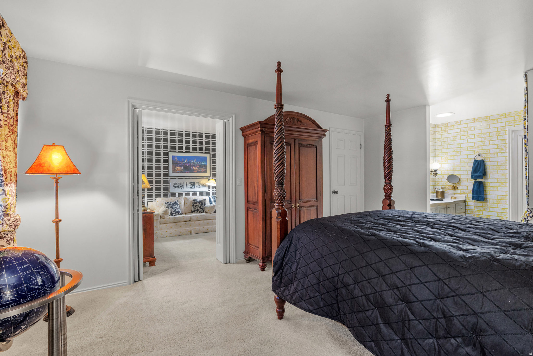 main property photo 17