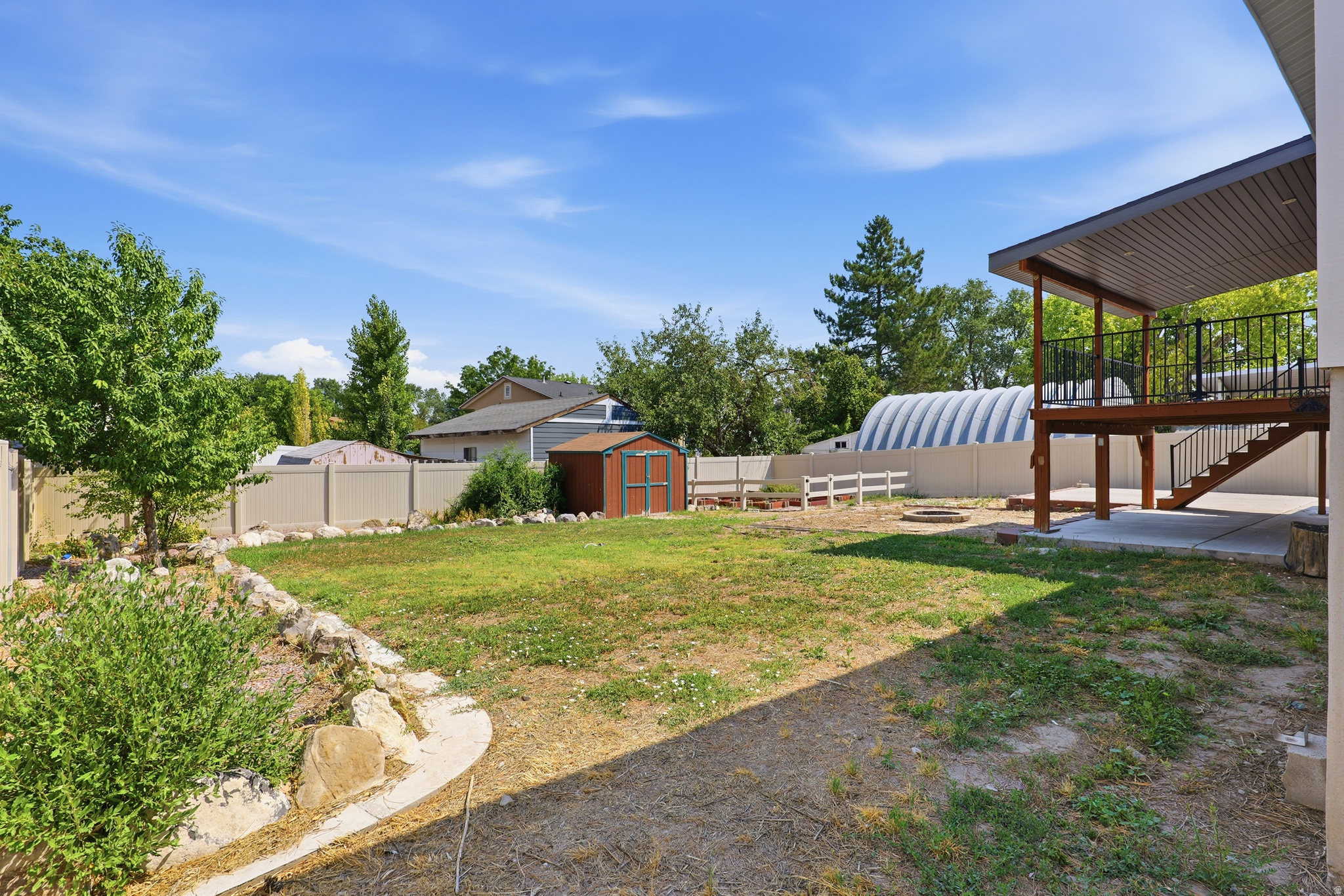 main property photo 20
