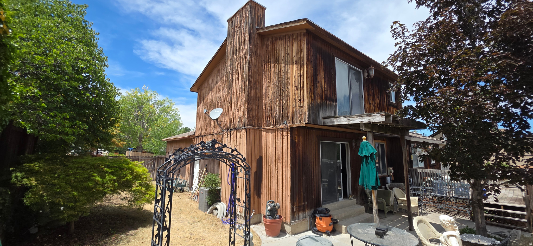 main property photo 40