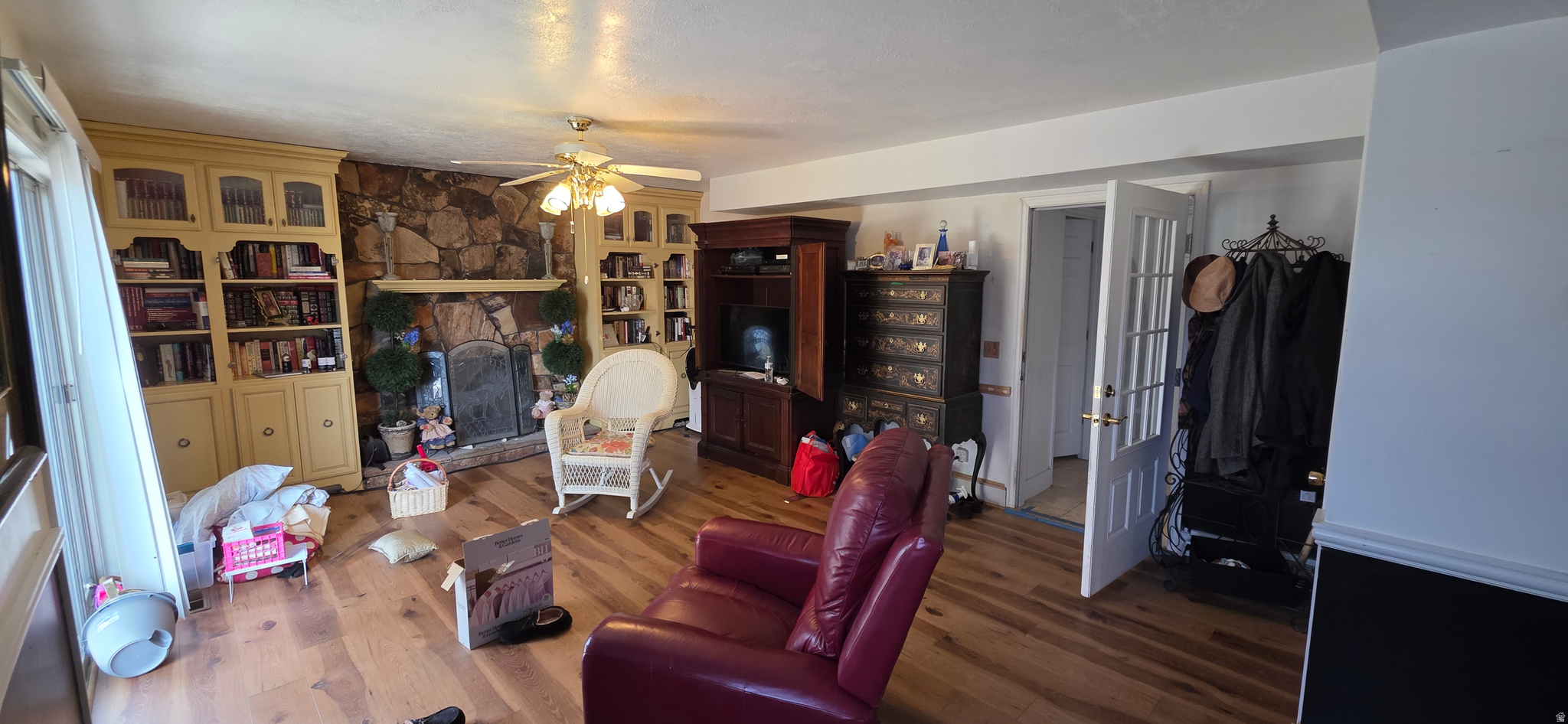 main property photo 5
