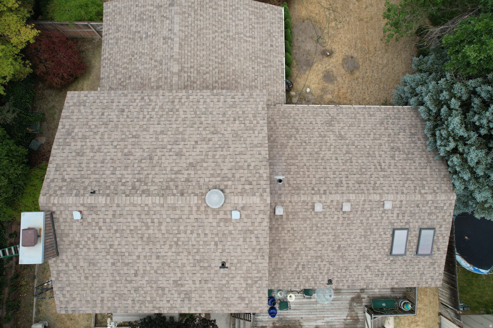 main property photo 54