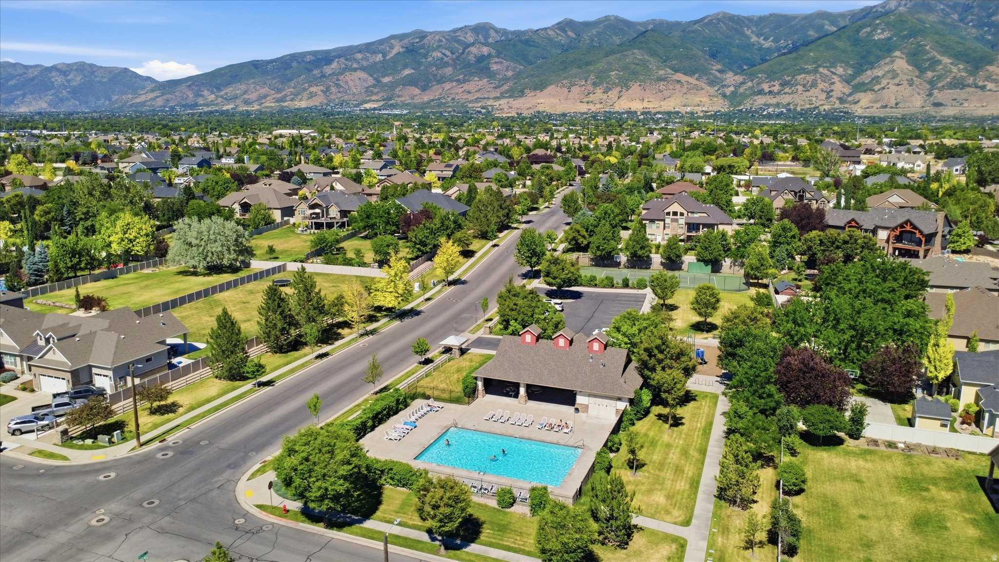 main property photo 51