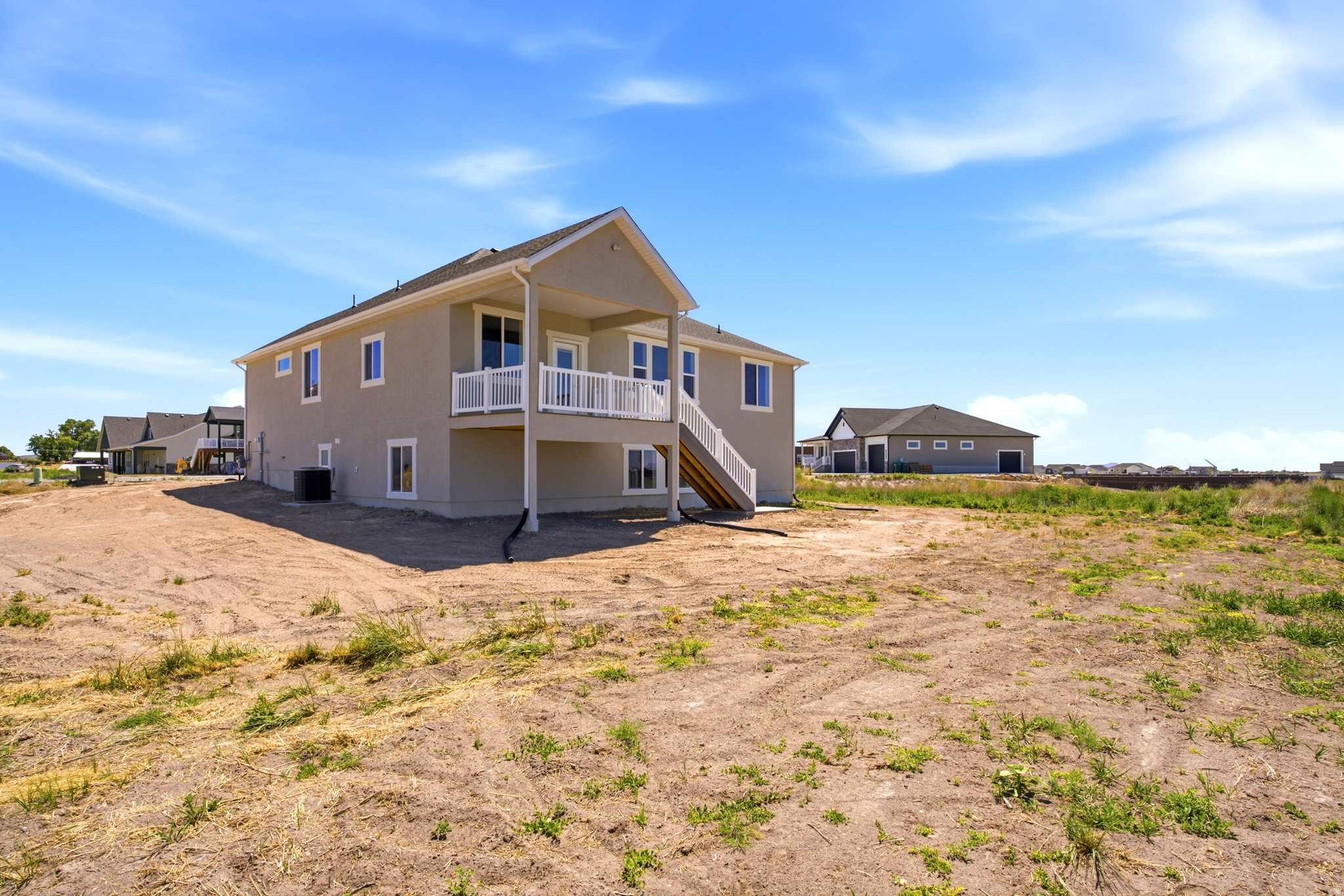 main property photo 31