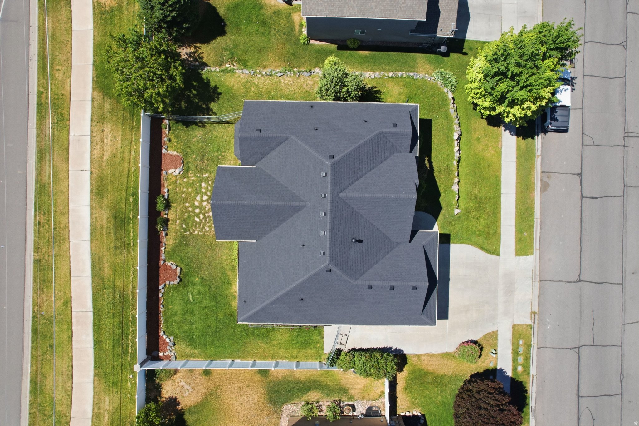 main property photo 76
