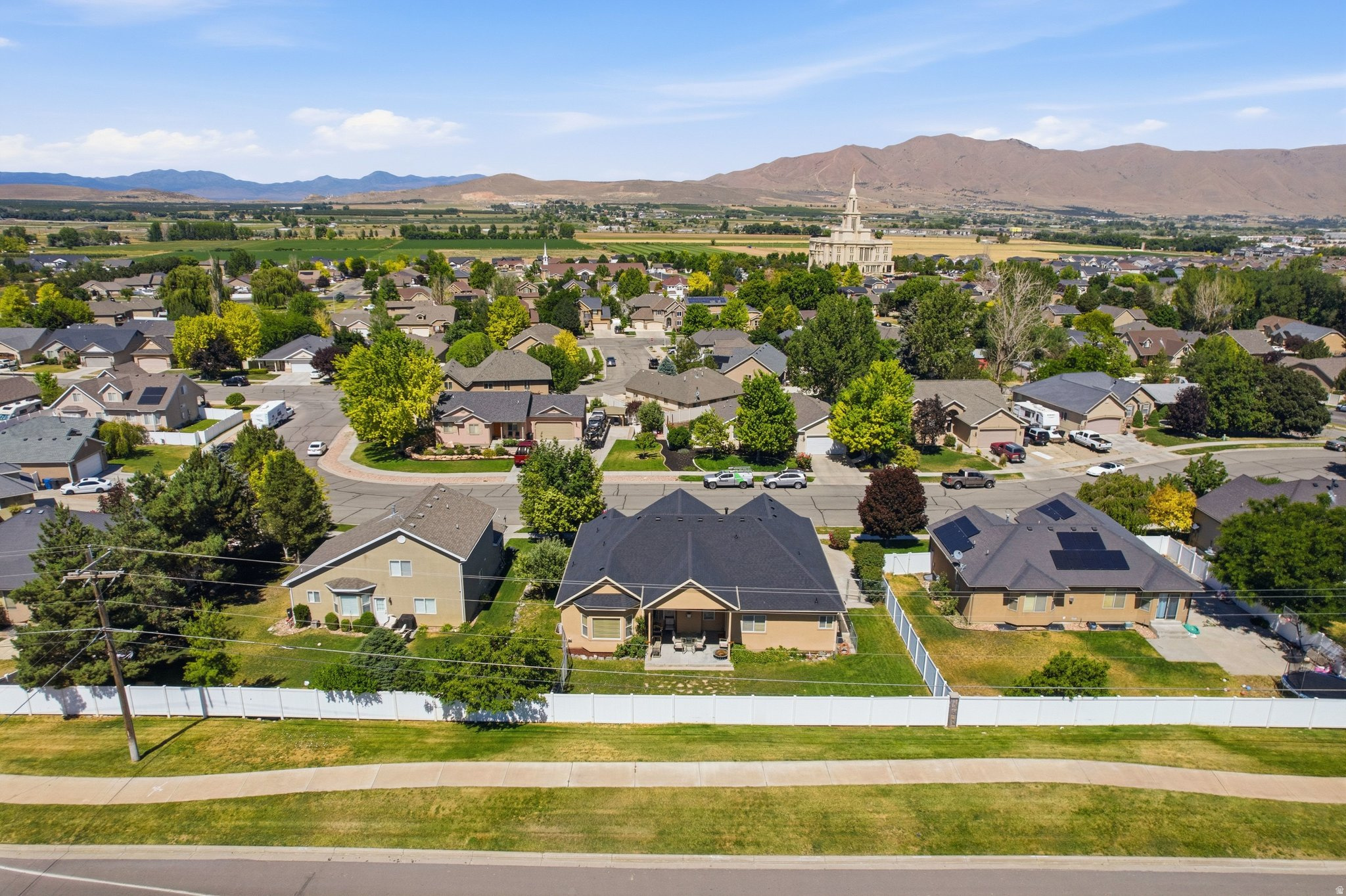 main property photo 77