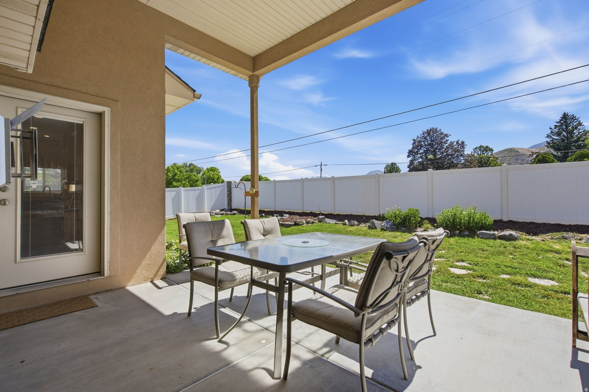 main property photo 89