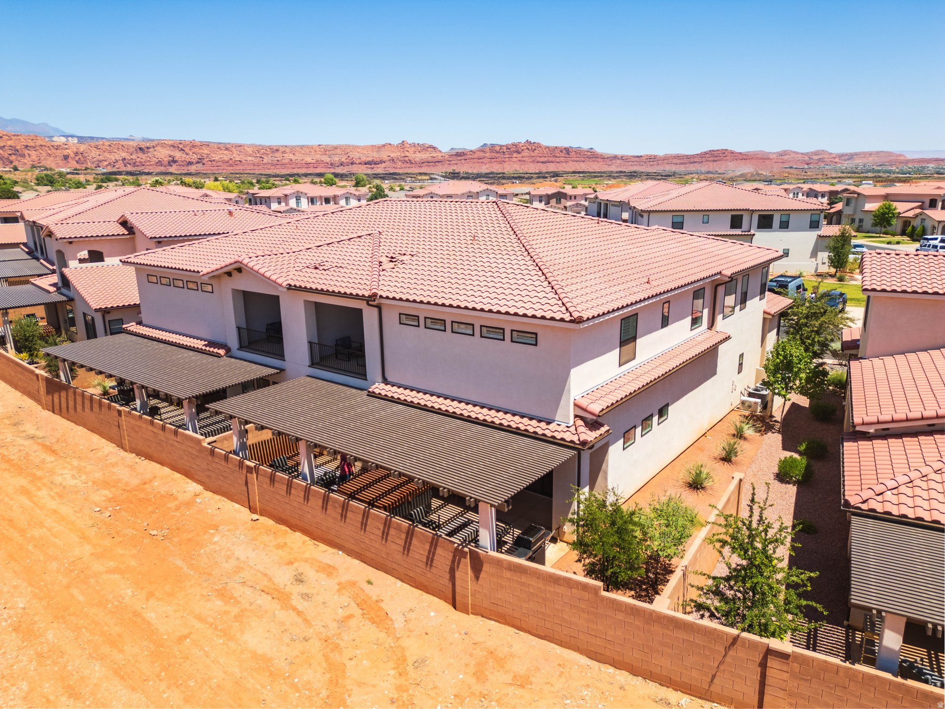 main property photo 81