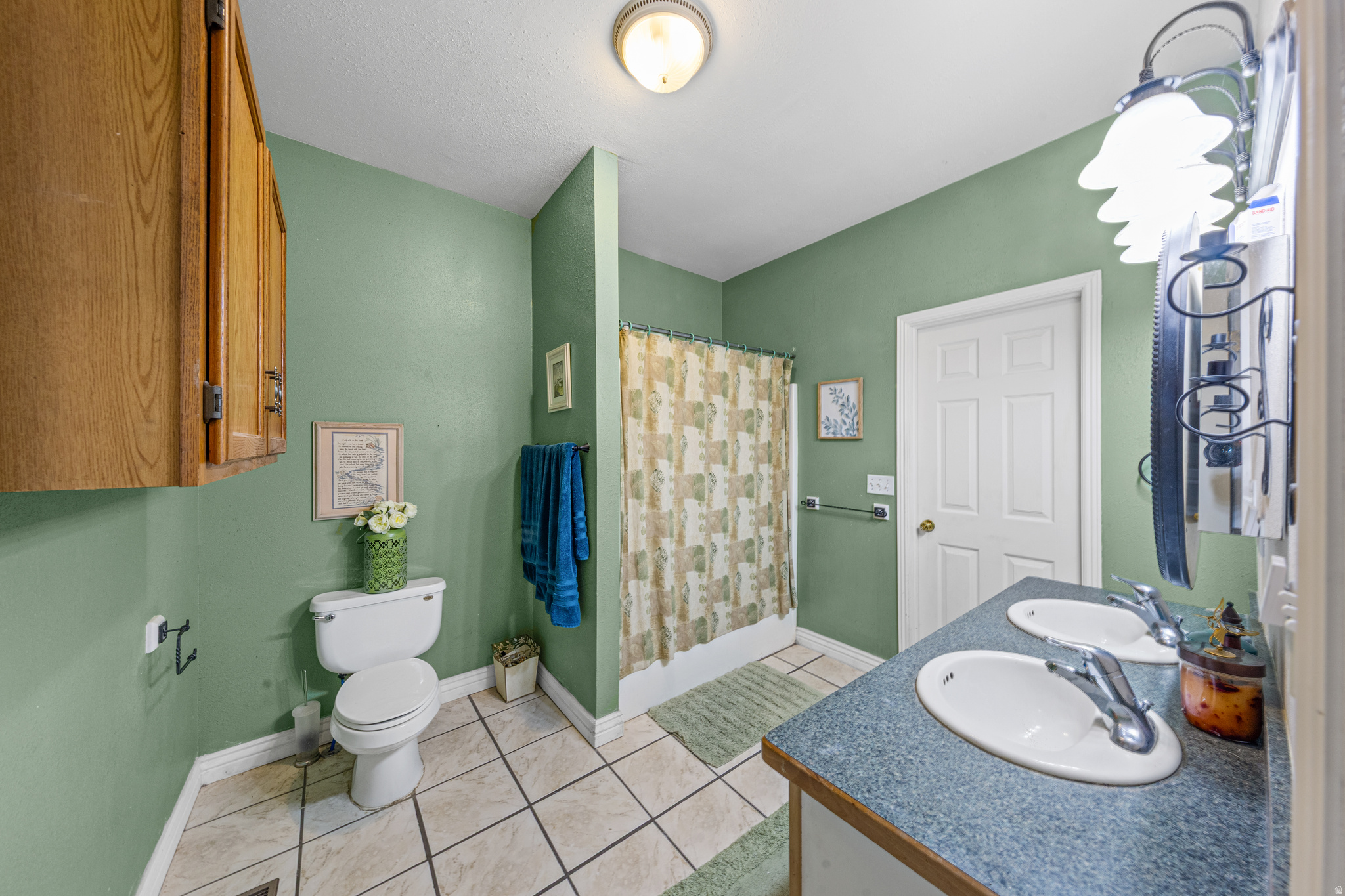 main property photo 16