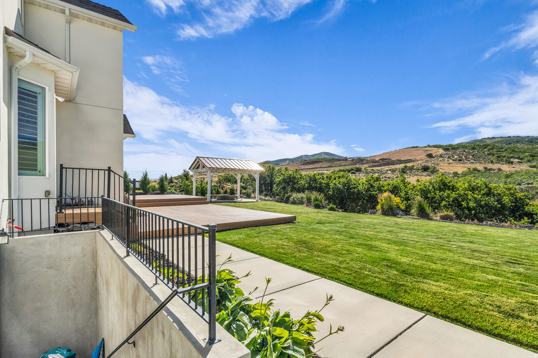 main property photo 54