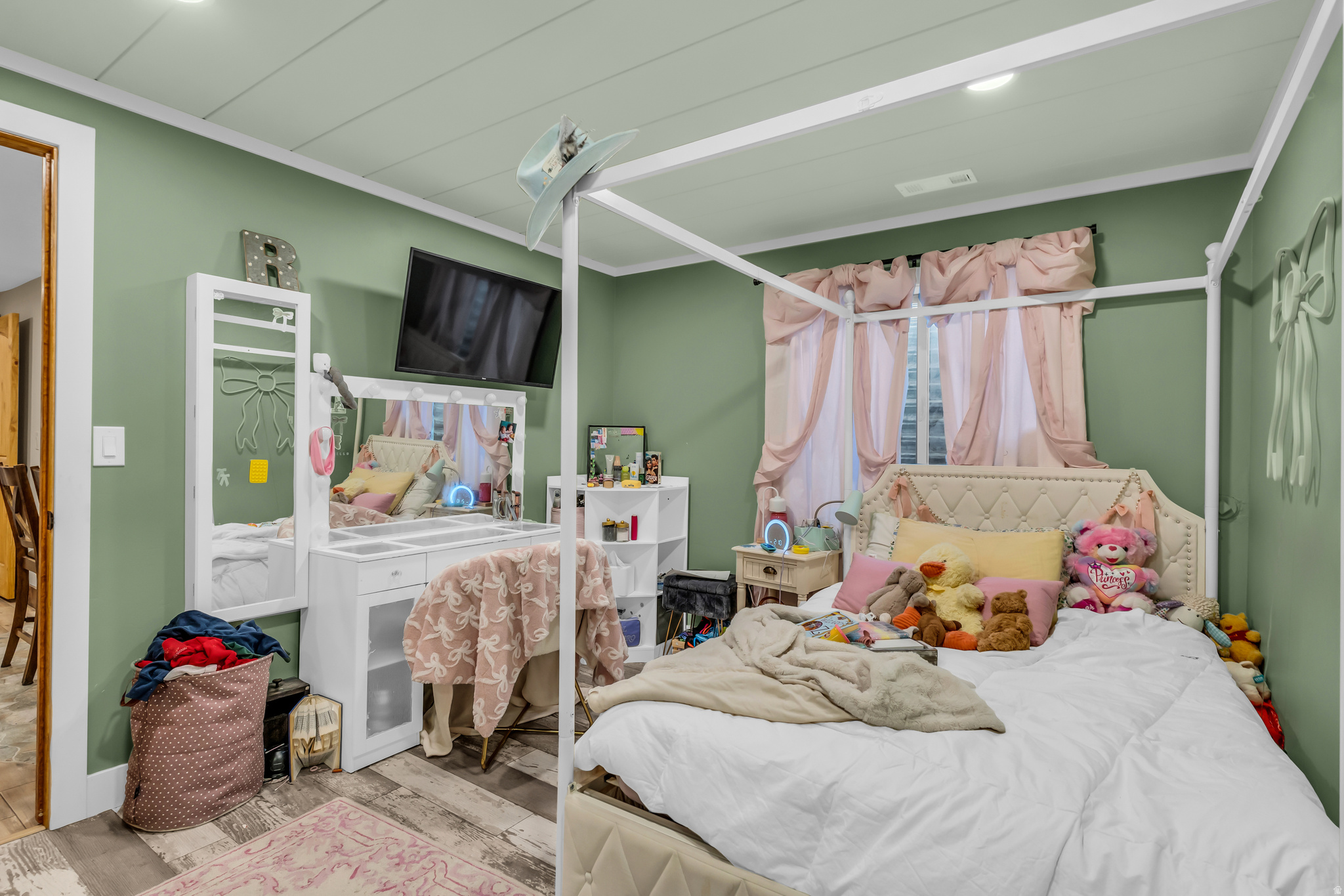 main property photo 22