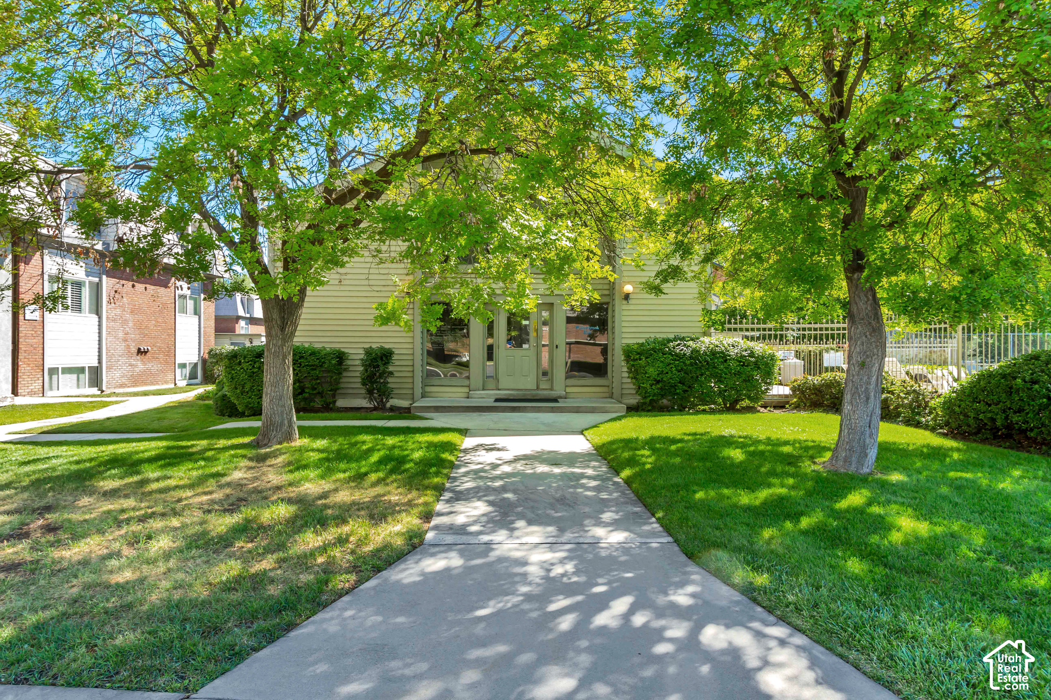 main property photo 26