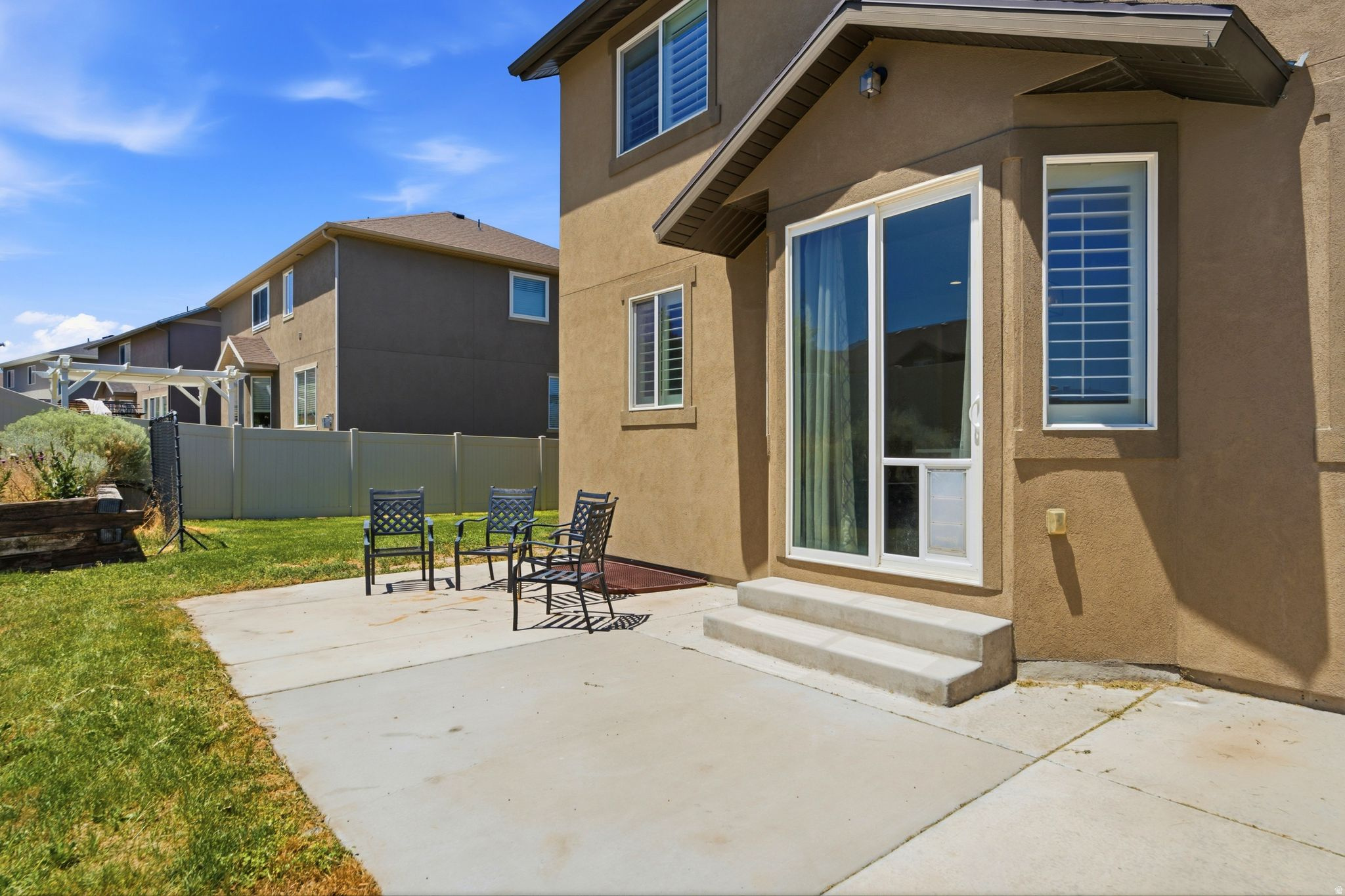 main property photo 50