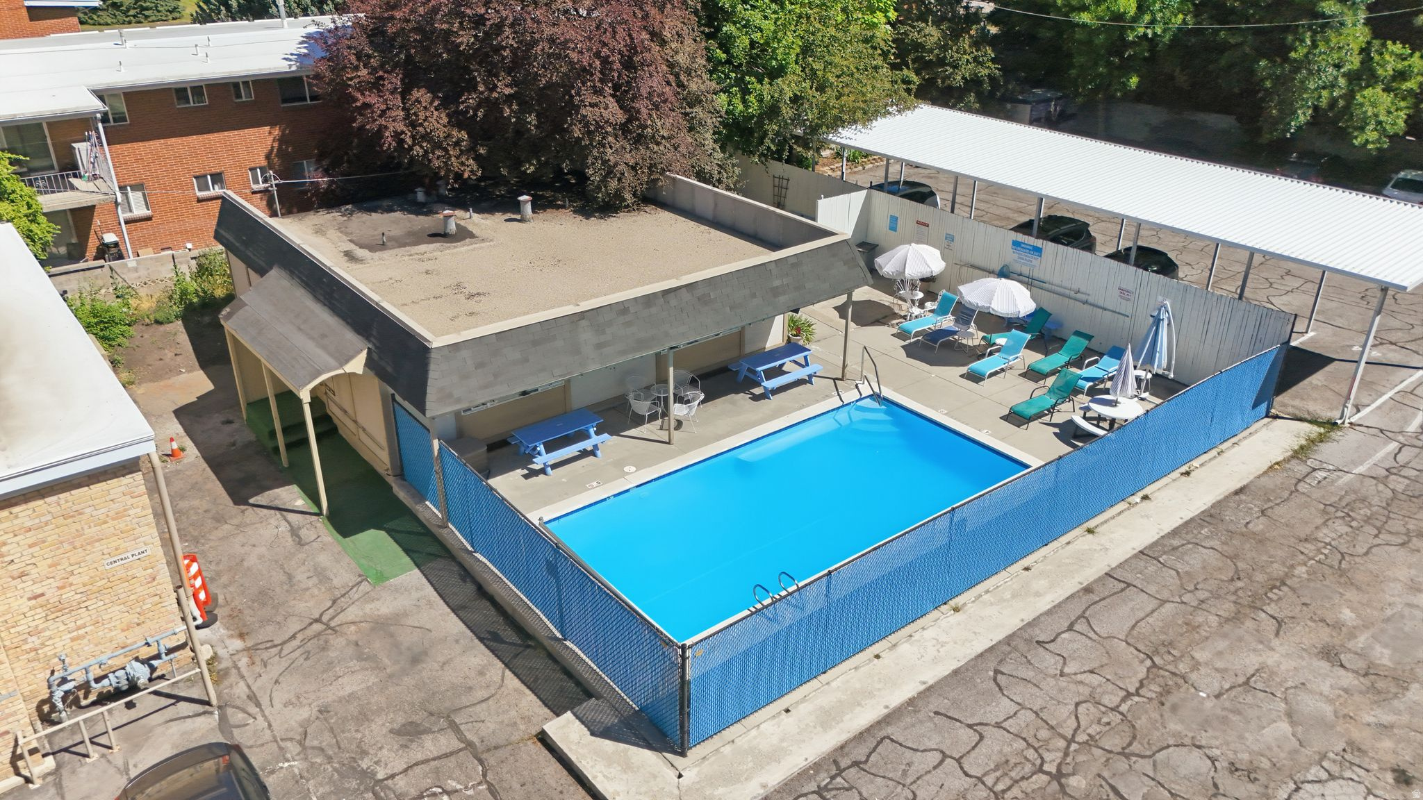 main property photo 21