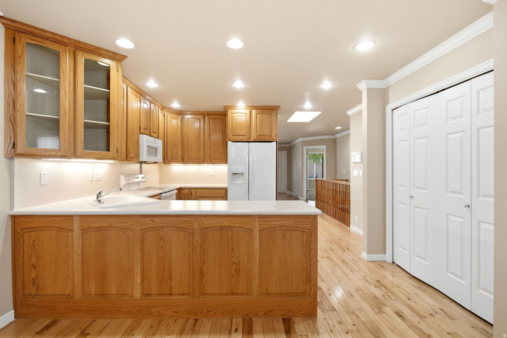 main property photo 9