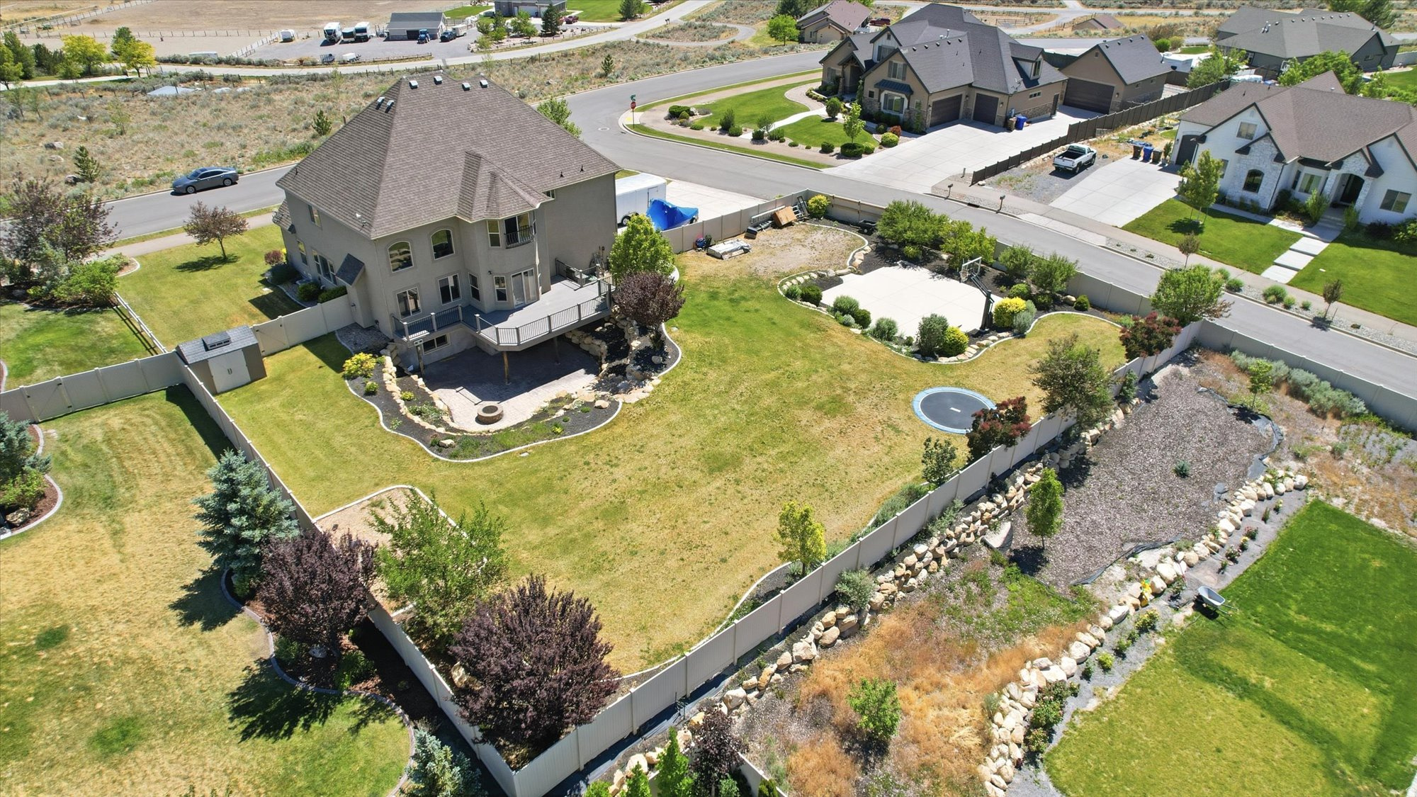 main property photo 51