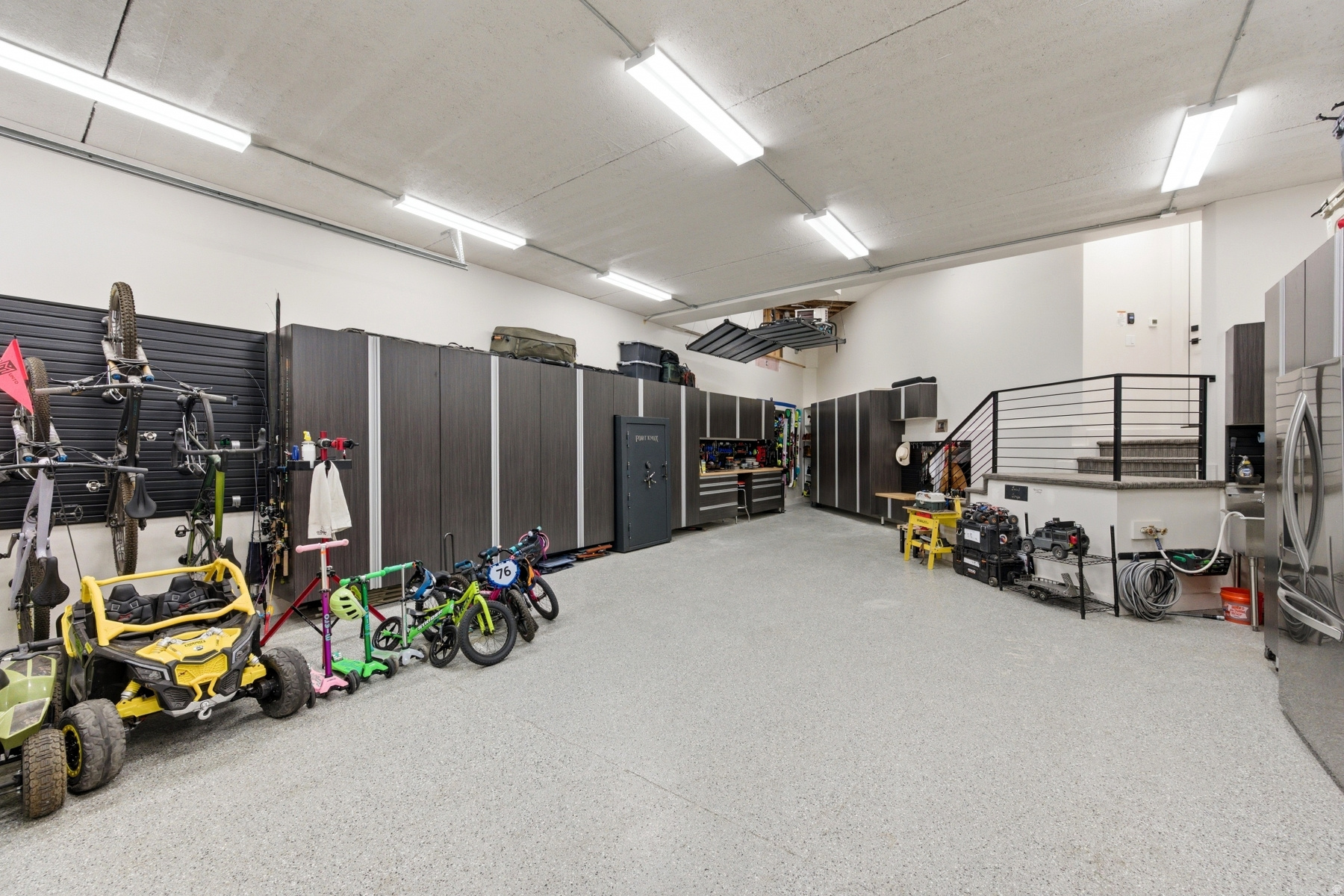 main property photo 79