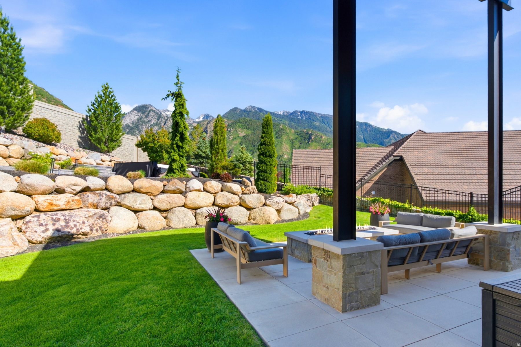 main property photo 81