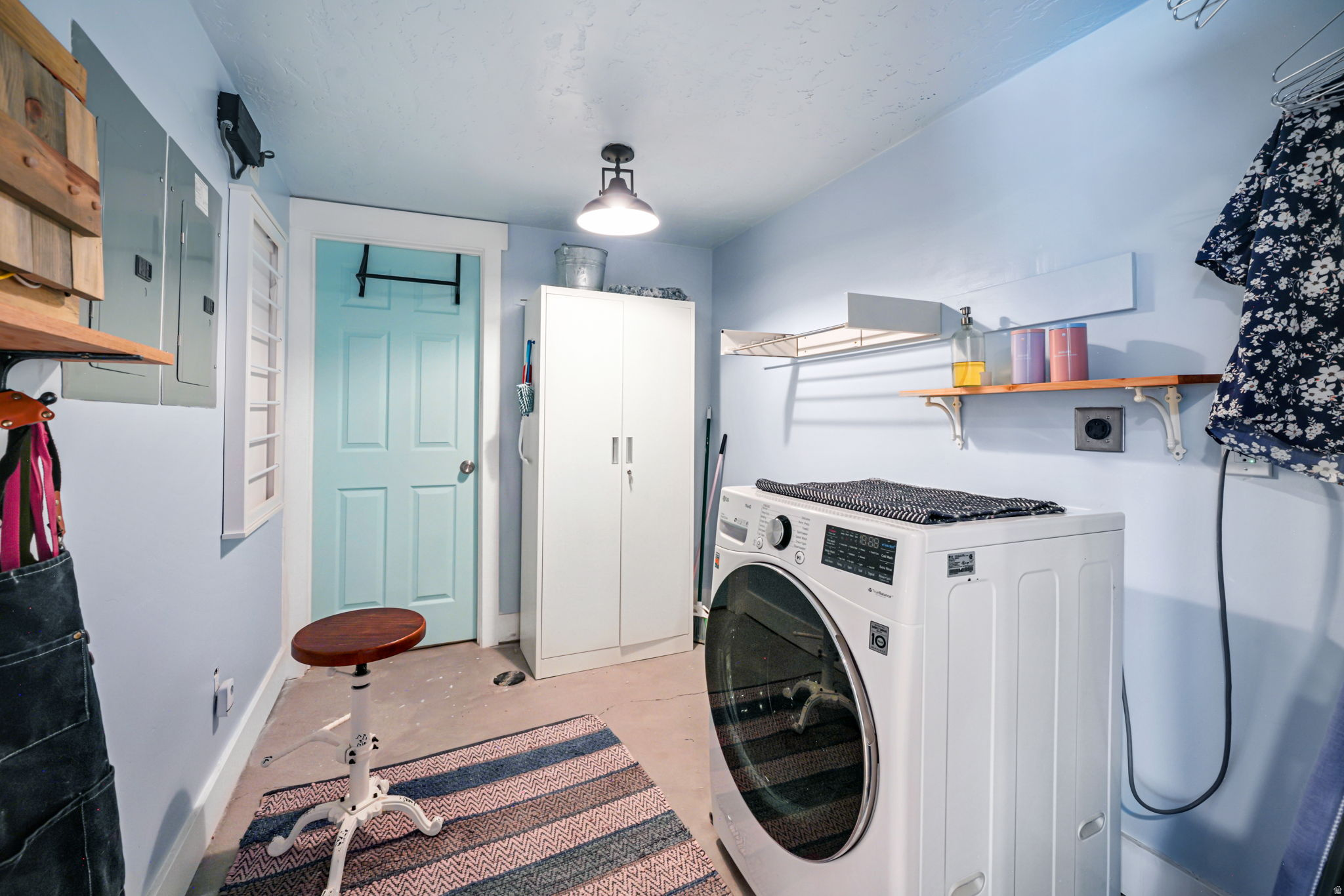 main property photo 34