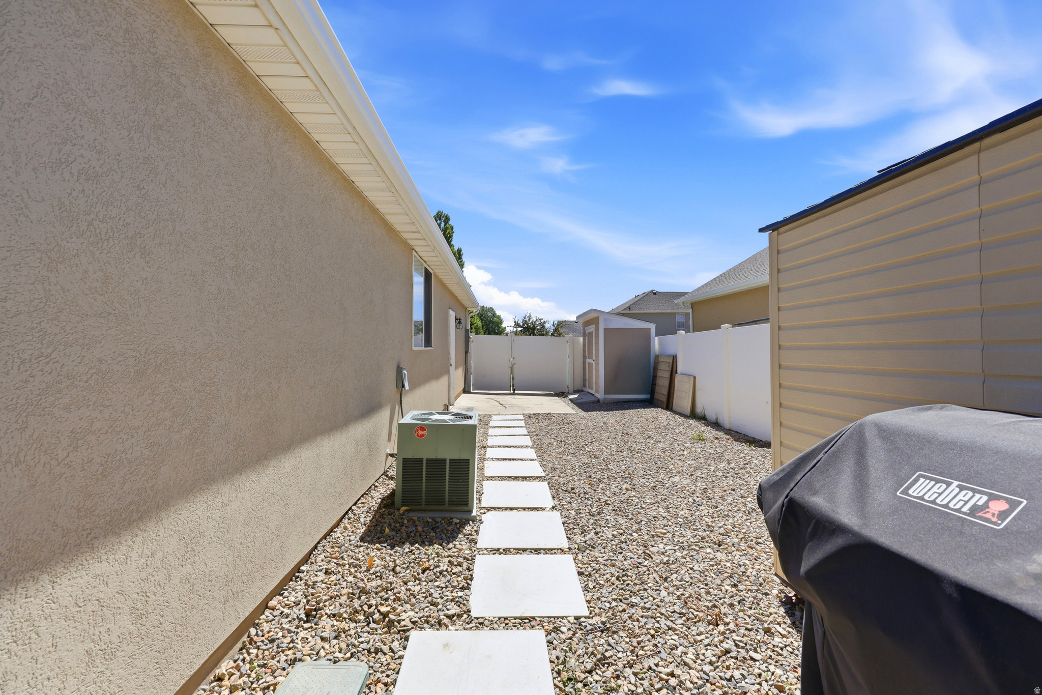 main property photo 50