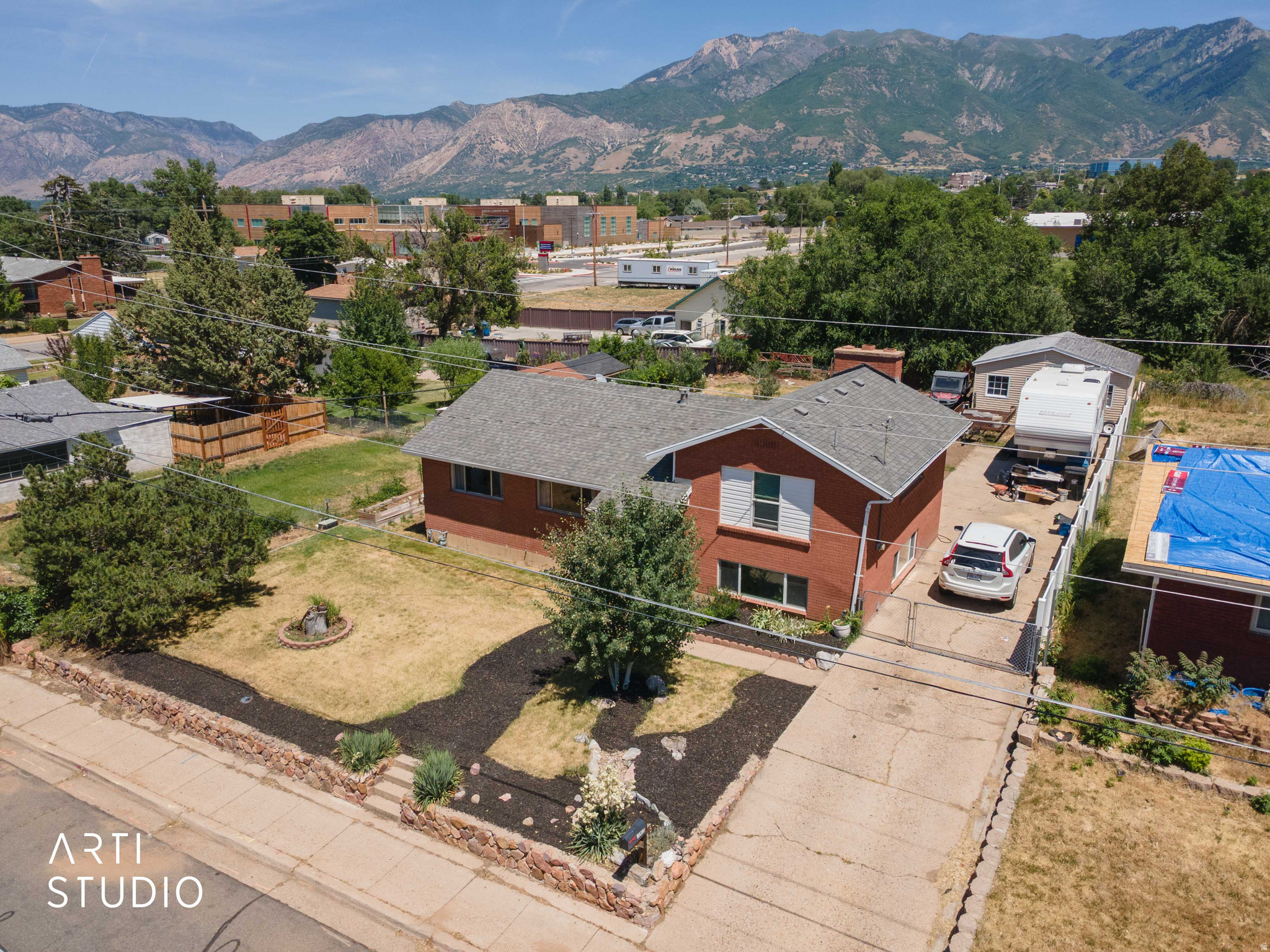main property photo 23