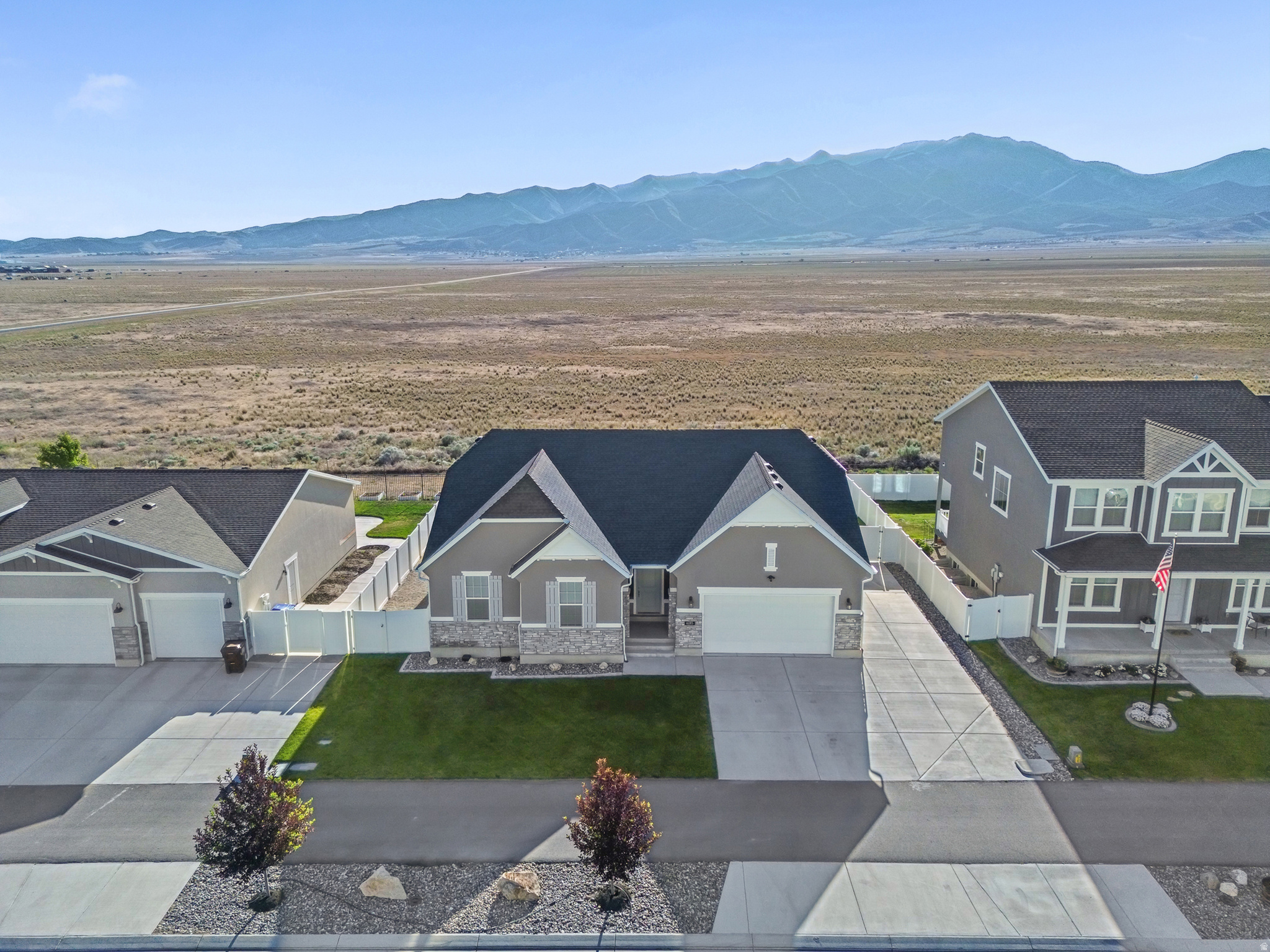 main property photo 56