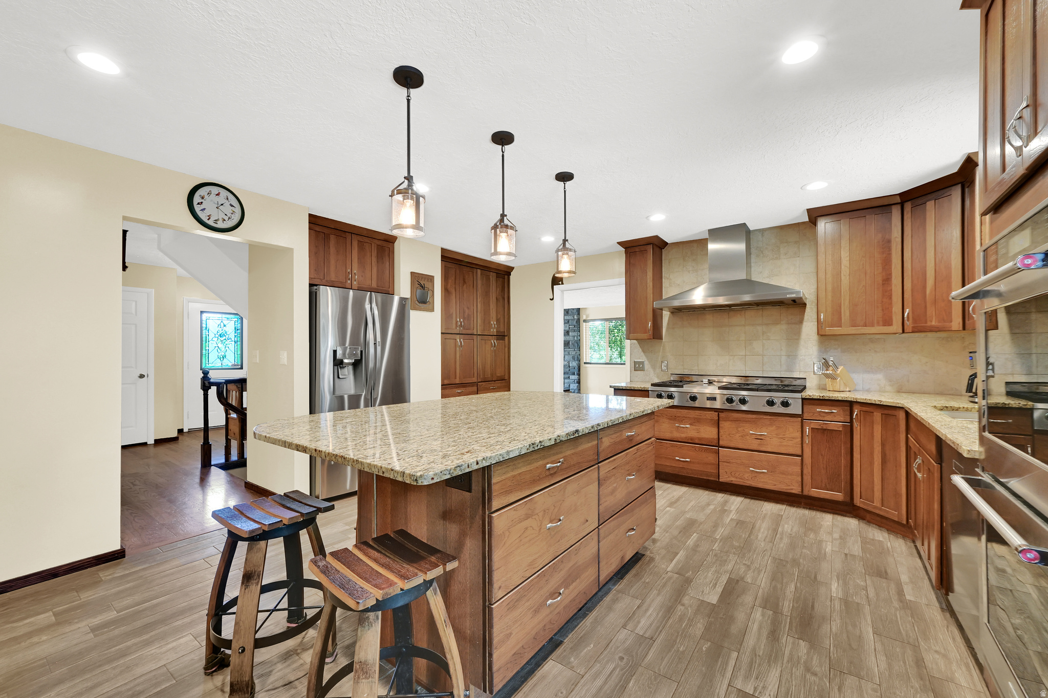 main property photo 14