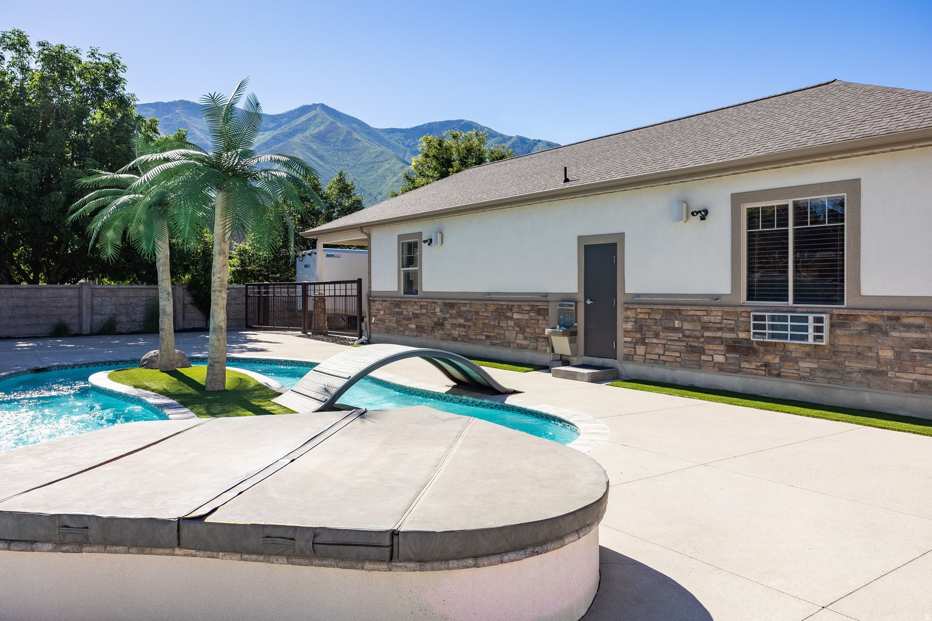 main property photo 63