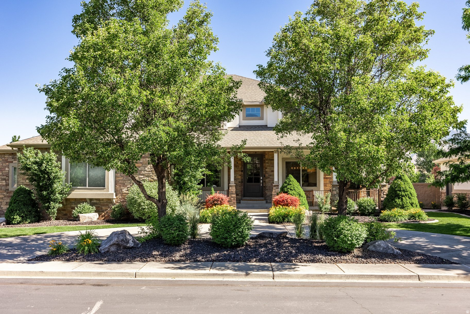 main property photo 76