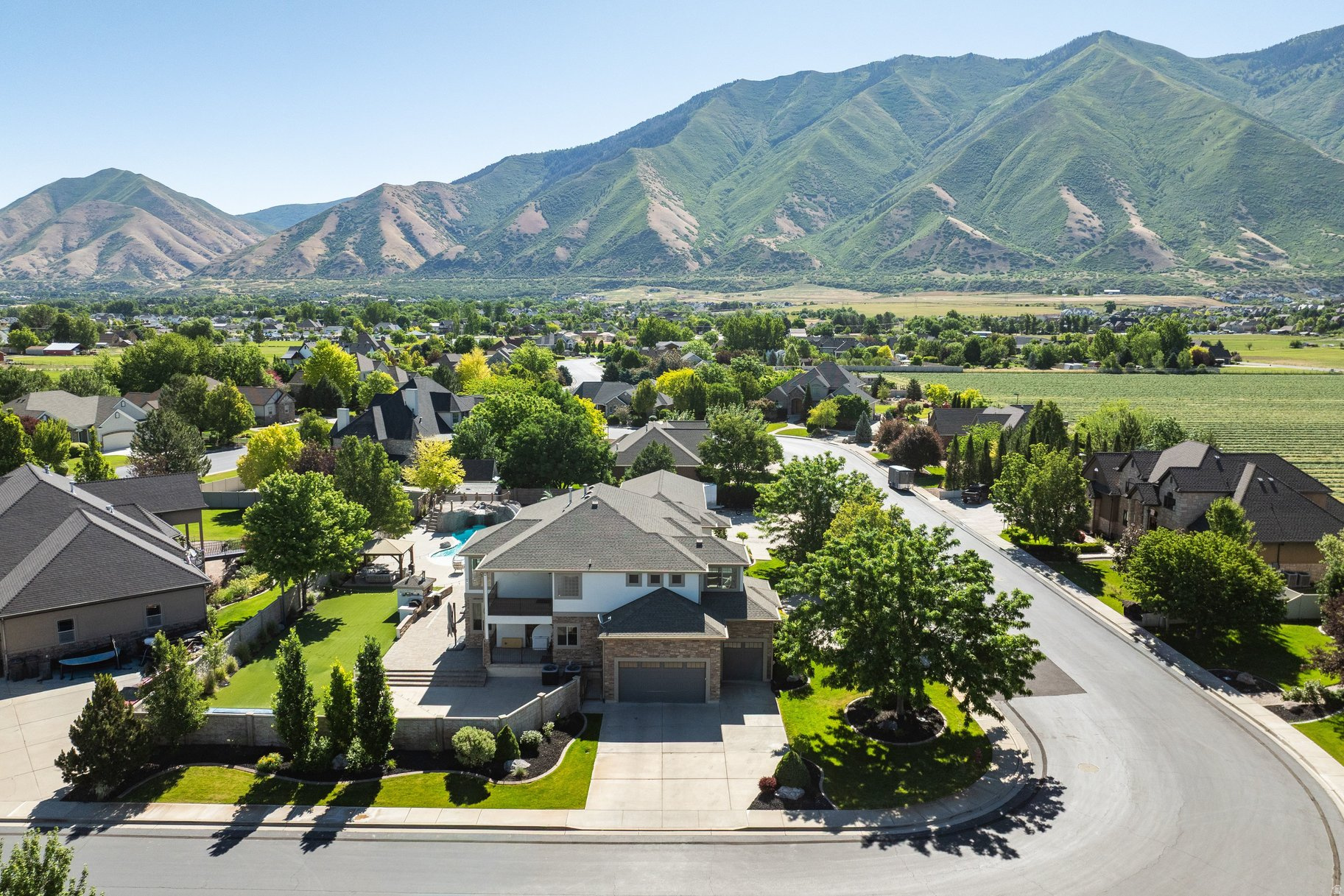 main property photo 86