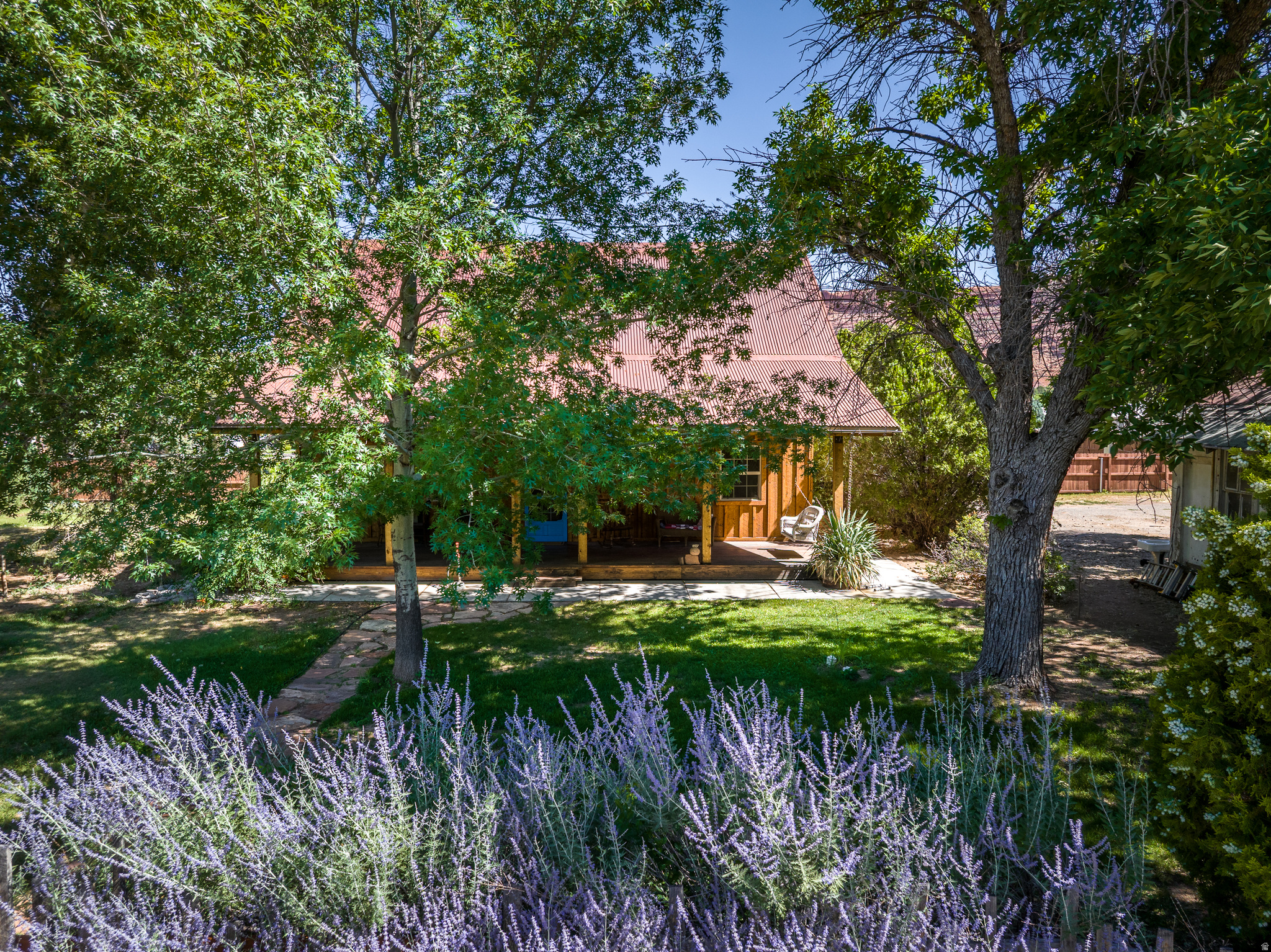 main property photo 26