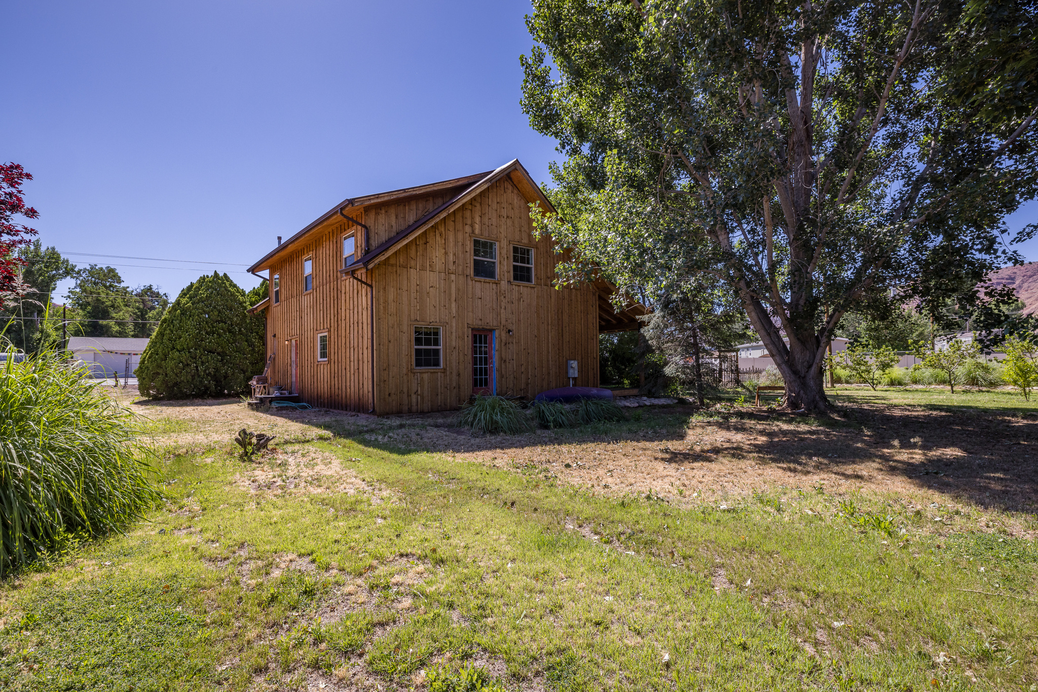 main property photo 29