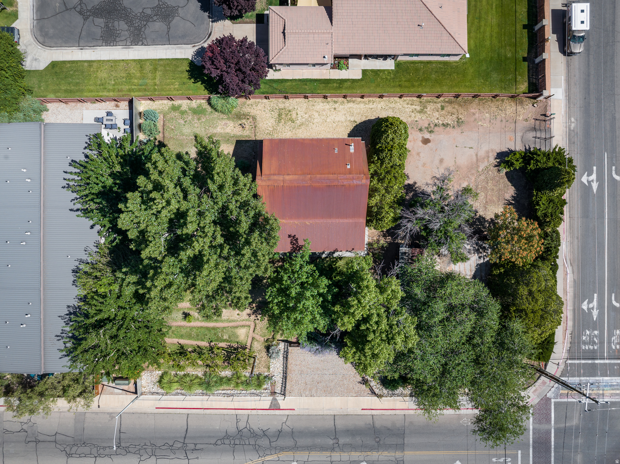 main property photo 45