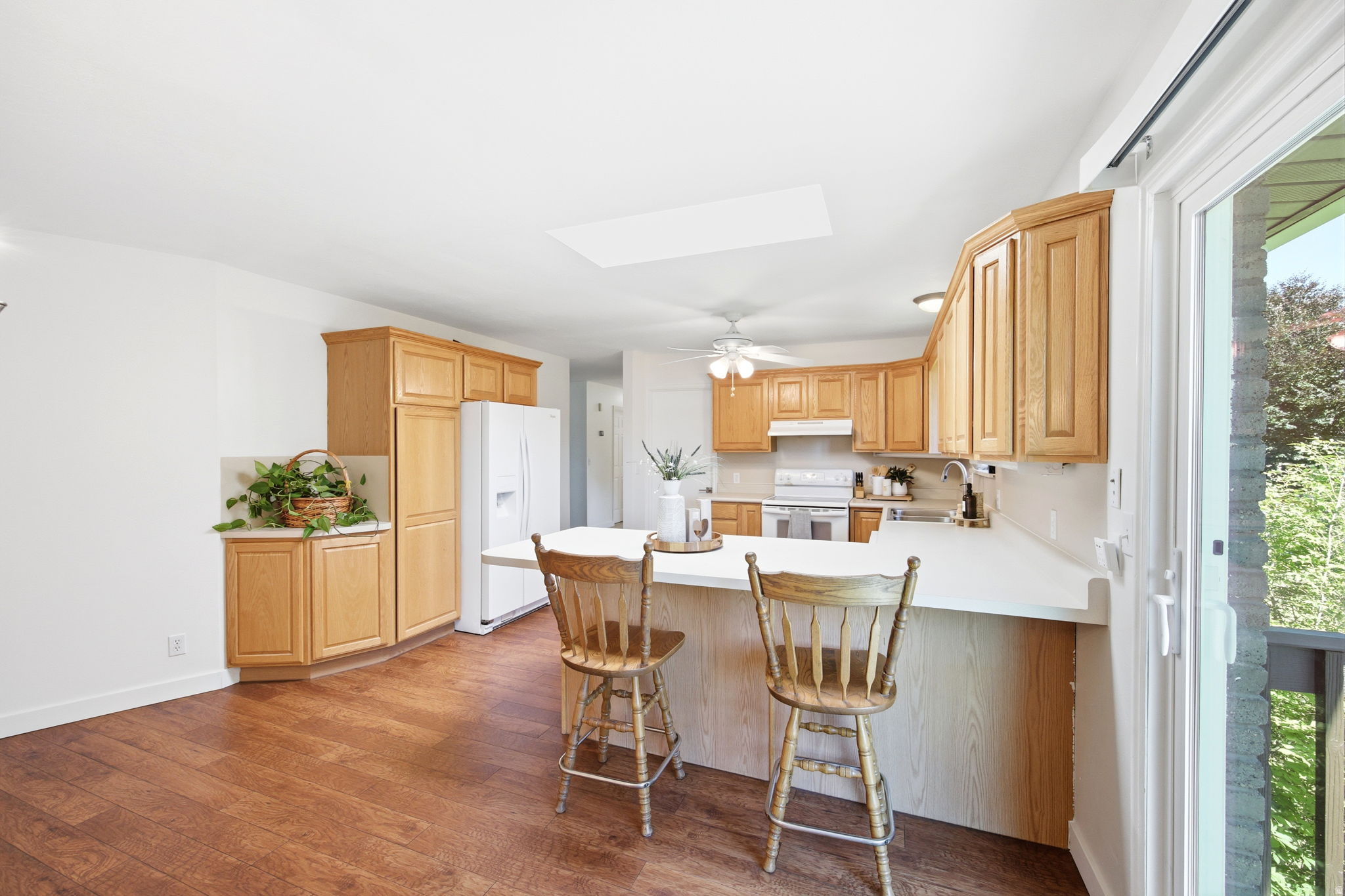 main property photo 12