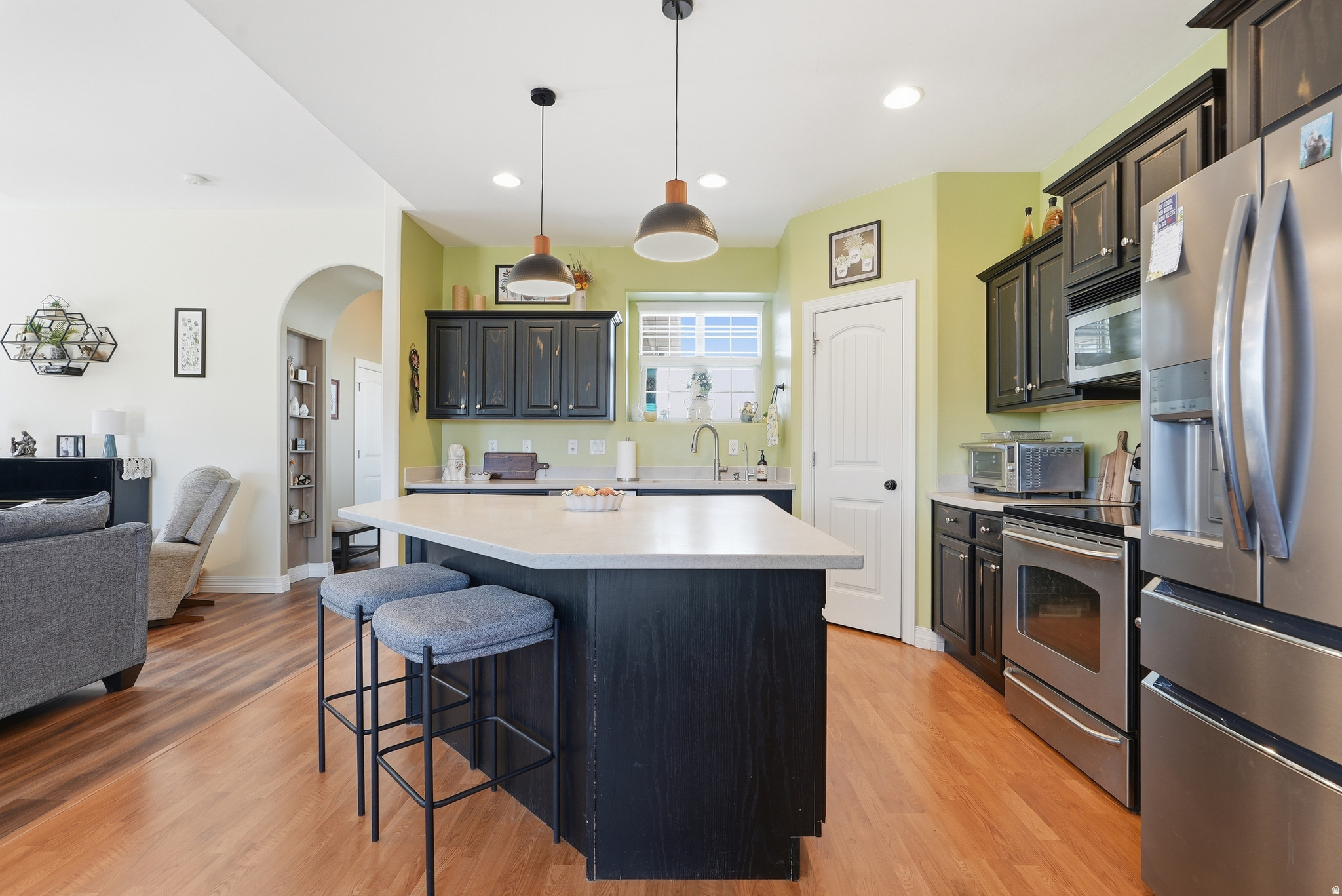 main property photo 3