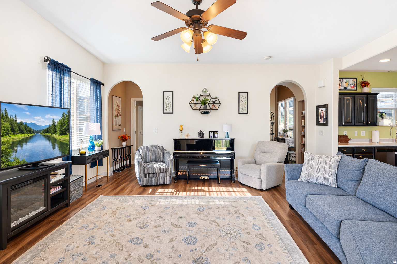 main property photo 5