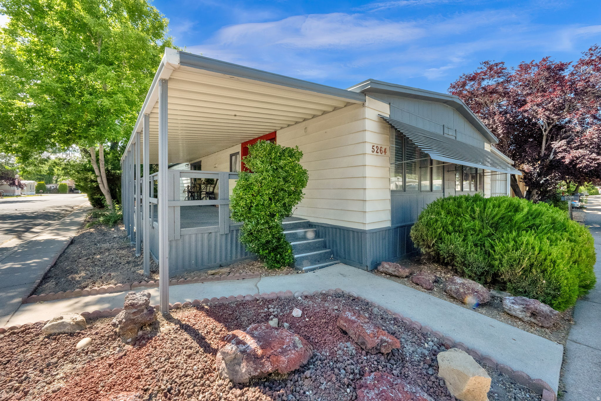 main property photo 1