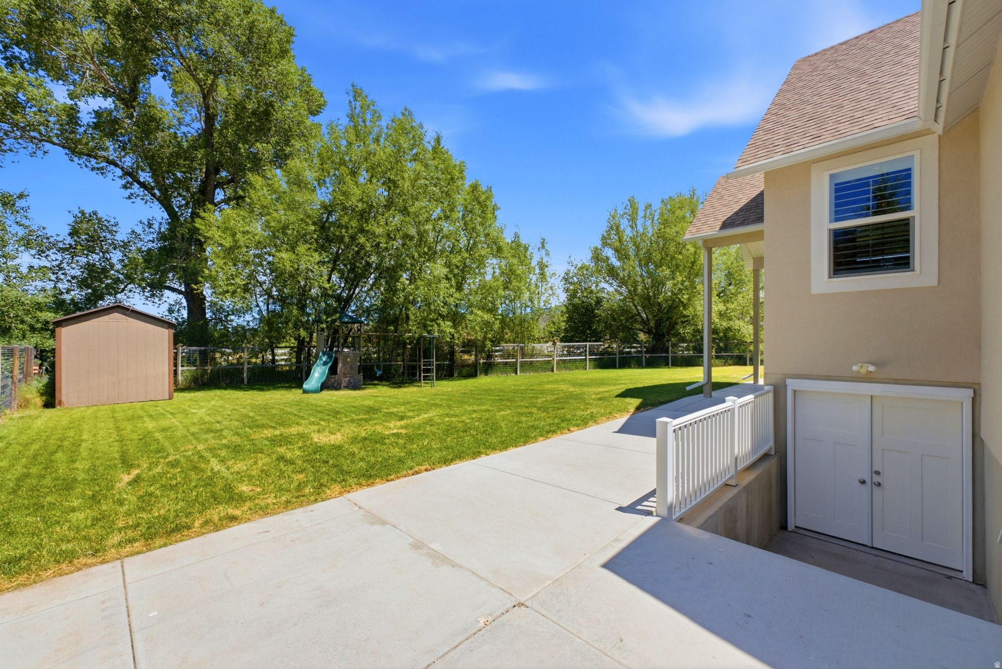 main property photo 42