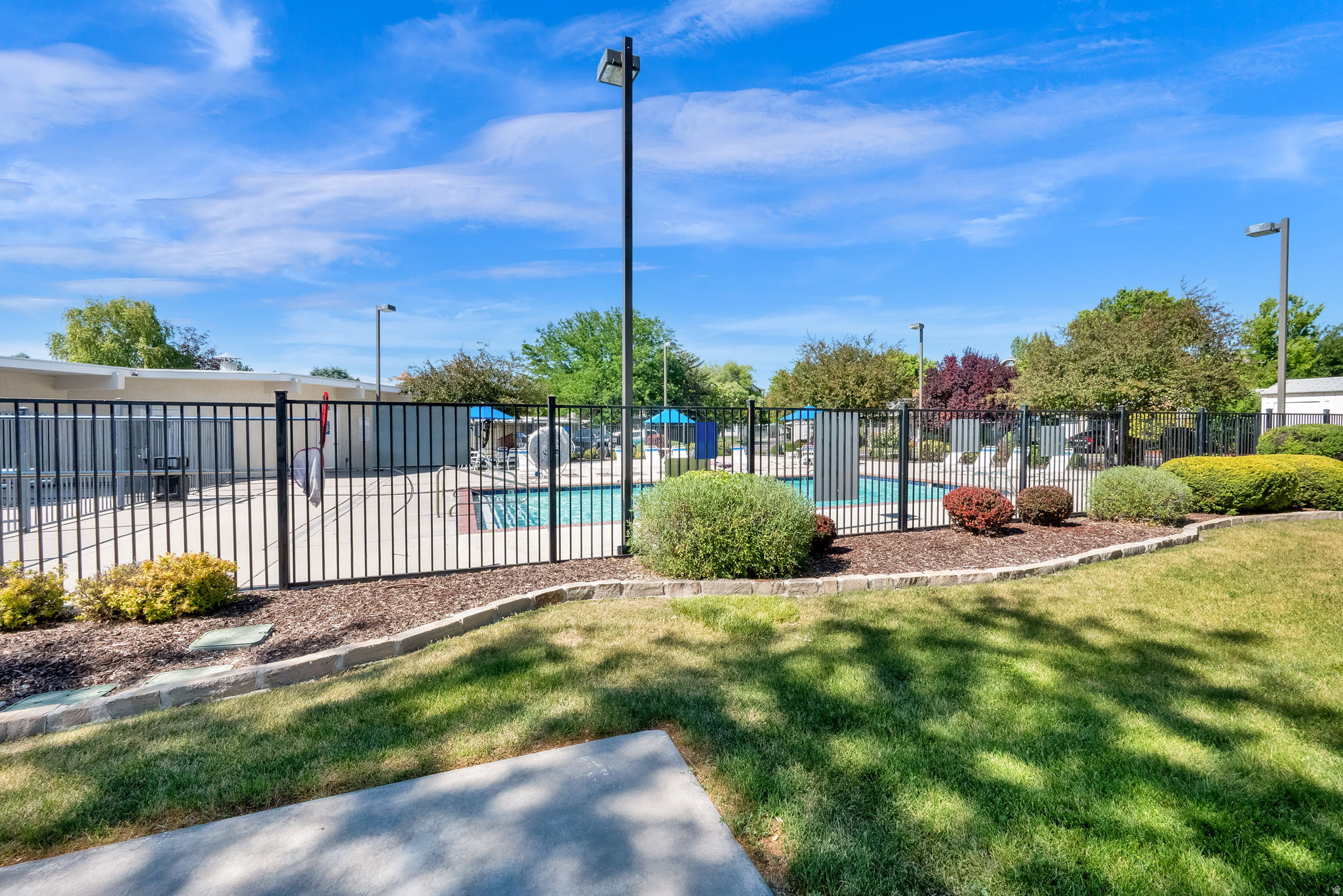 main property photo 20