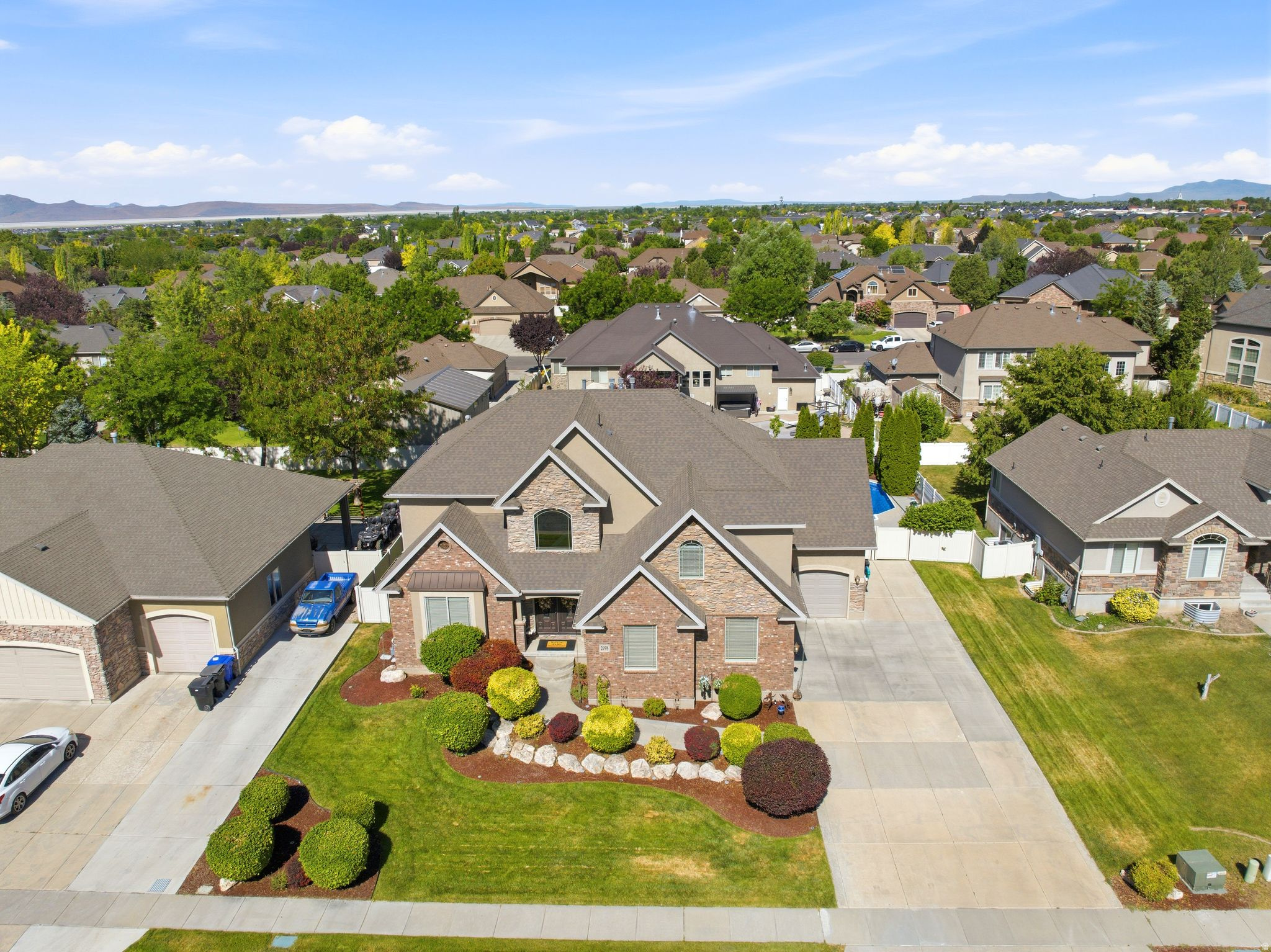 main property photo 64