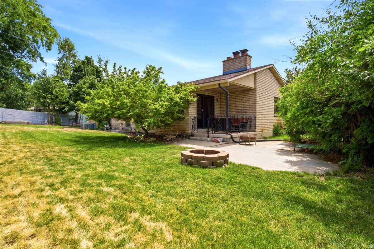main property photo 29