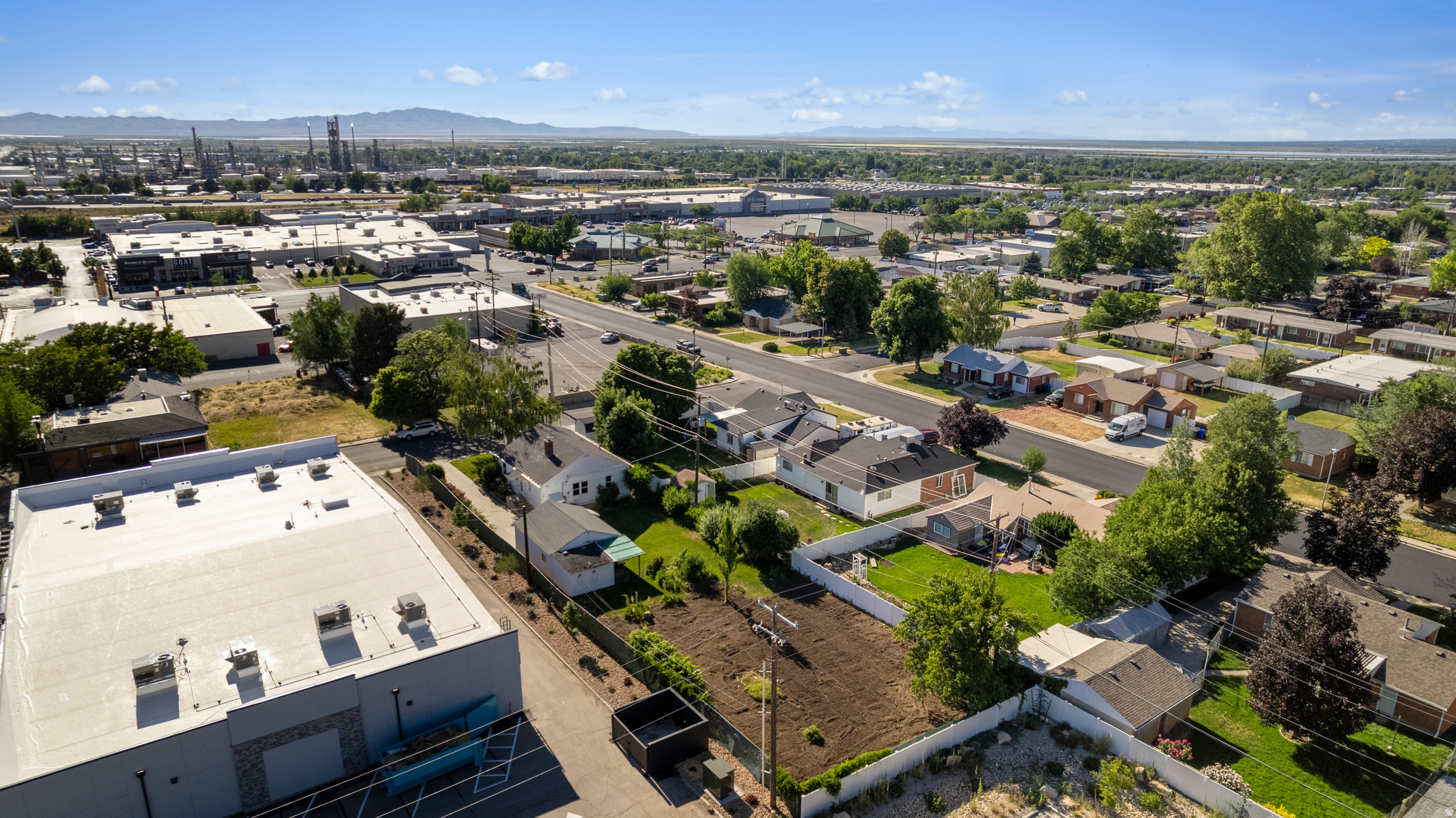 main property photo 41