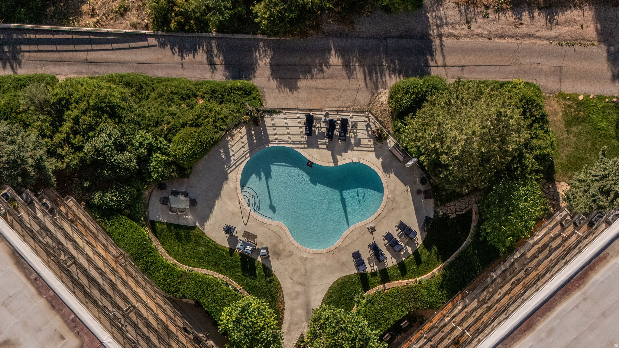 main property photo 94