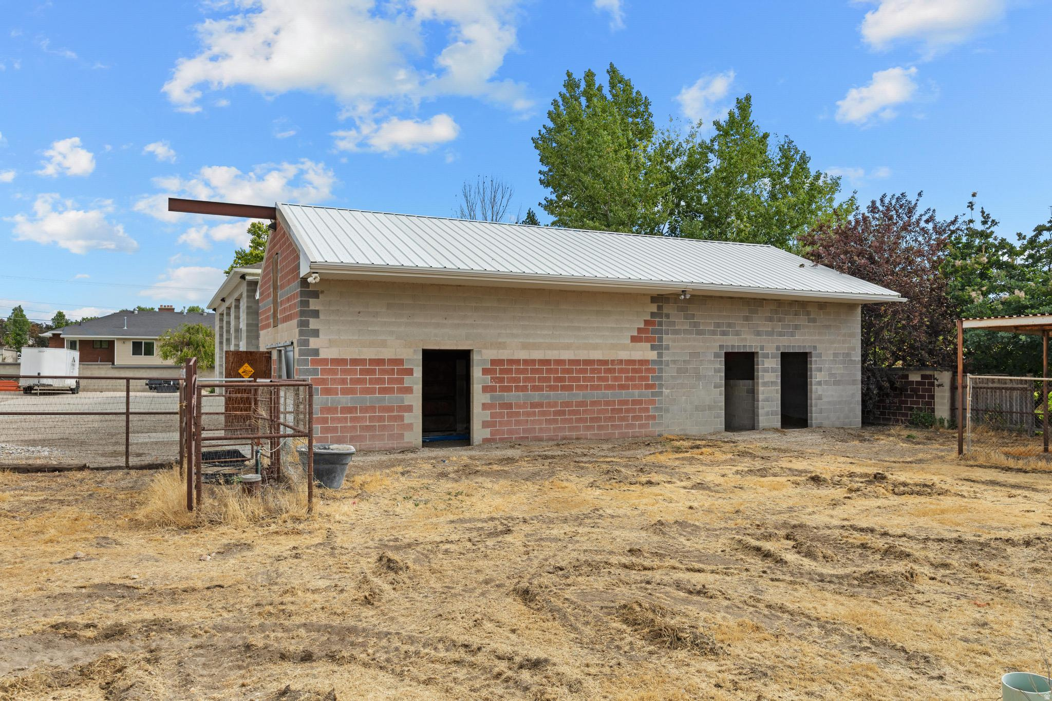 main property photo 47