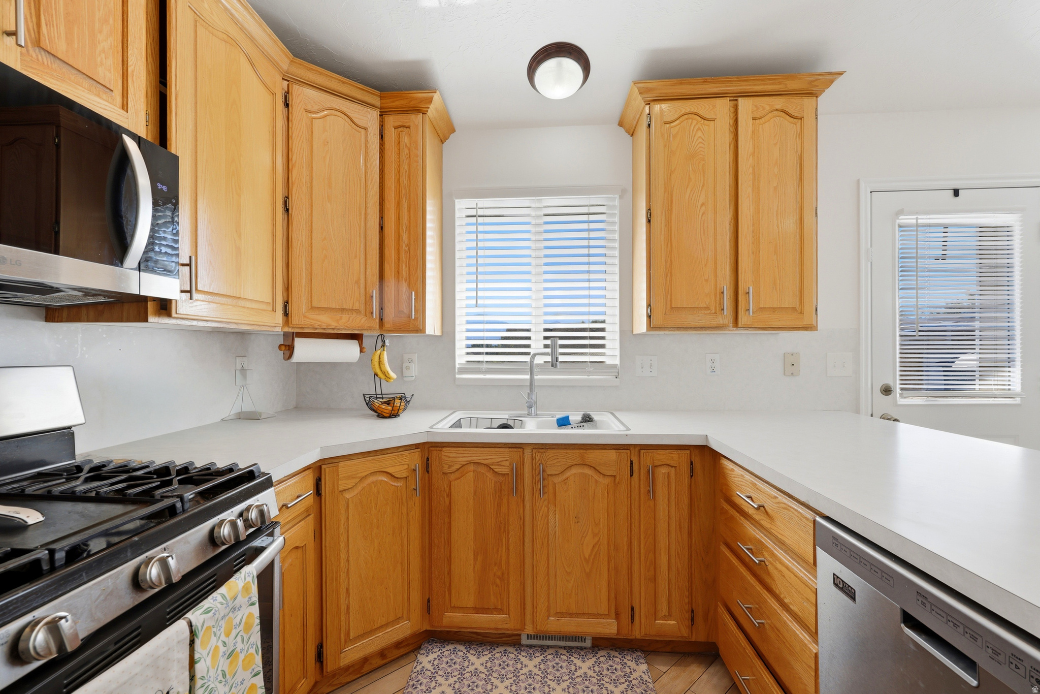 main property photo 12