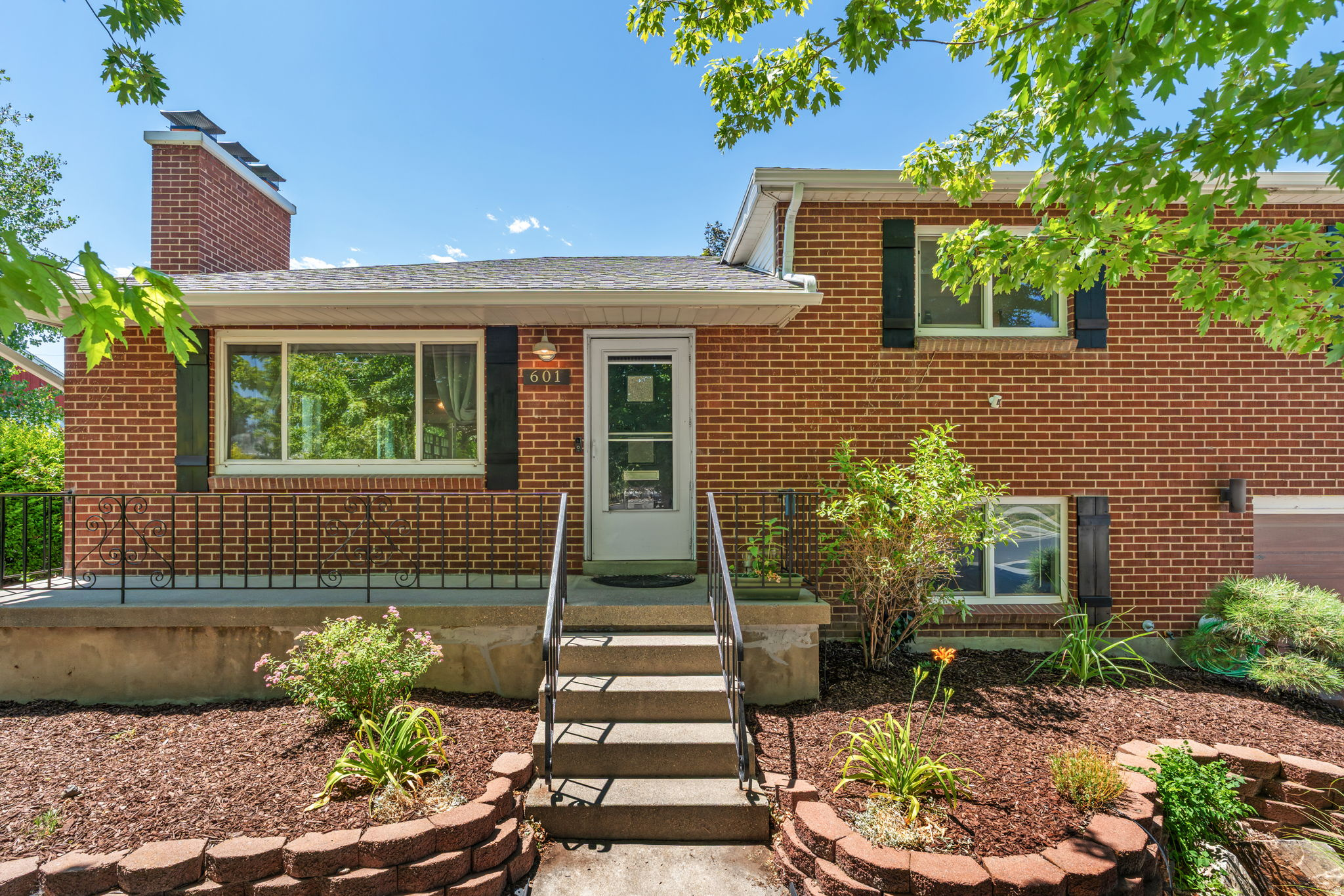 main property photo 0