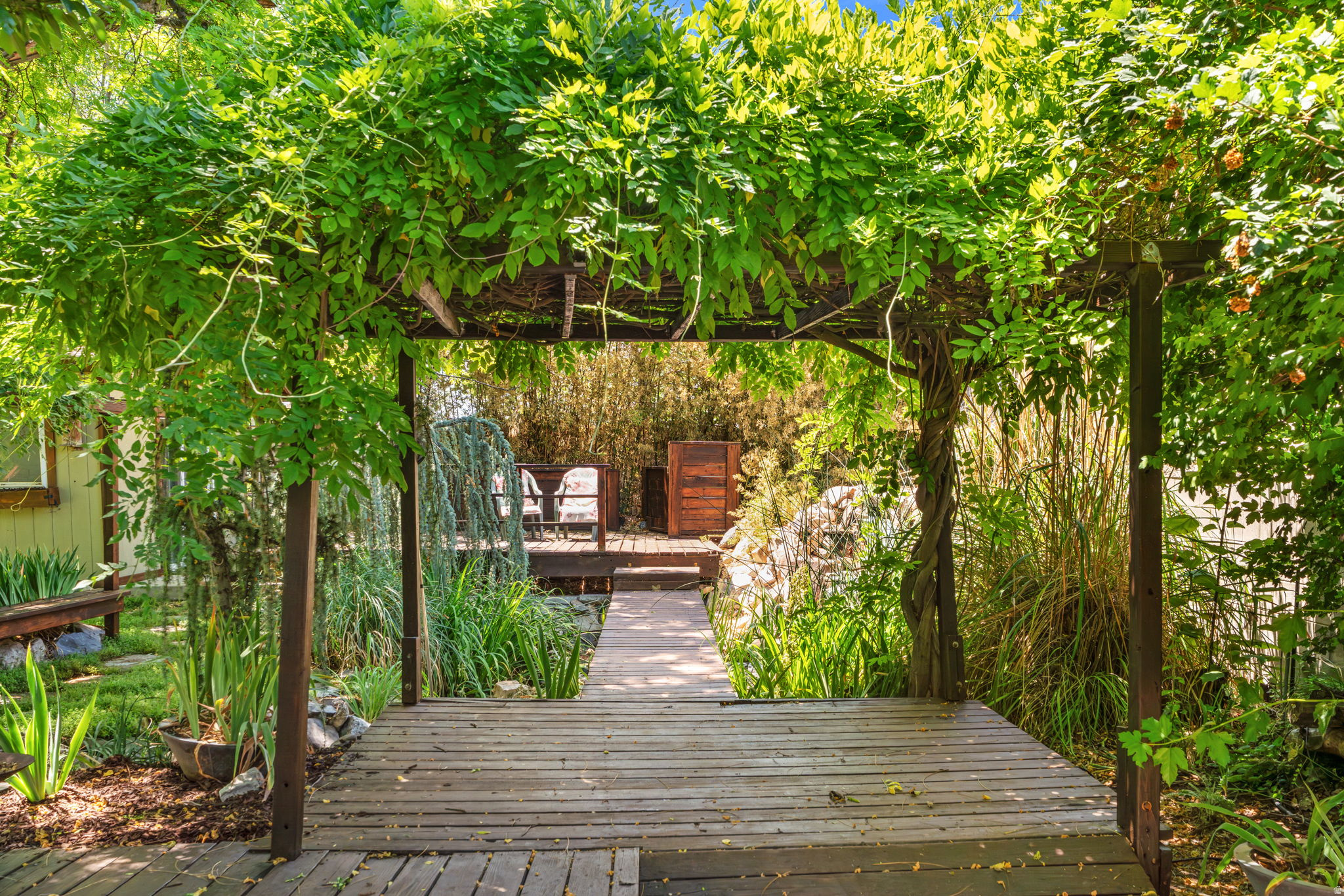 main property photo 34