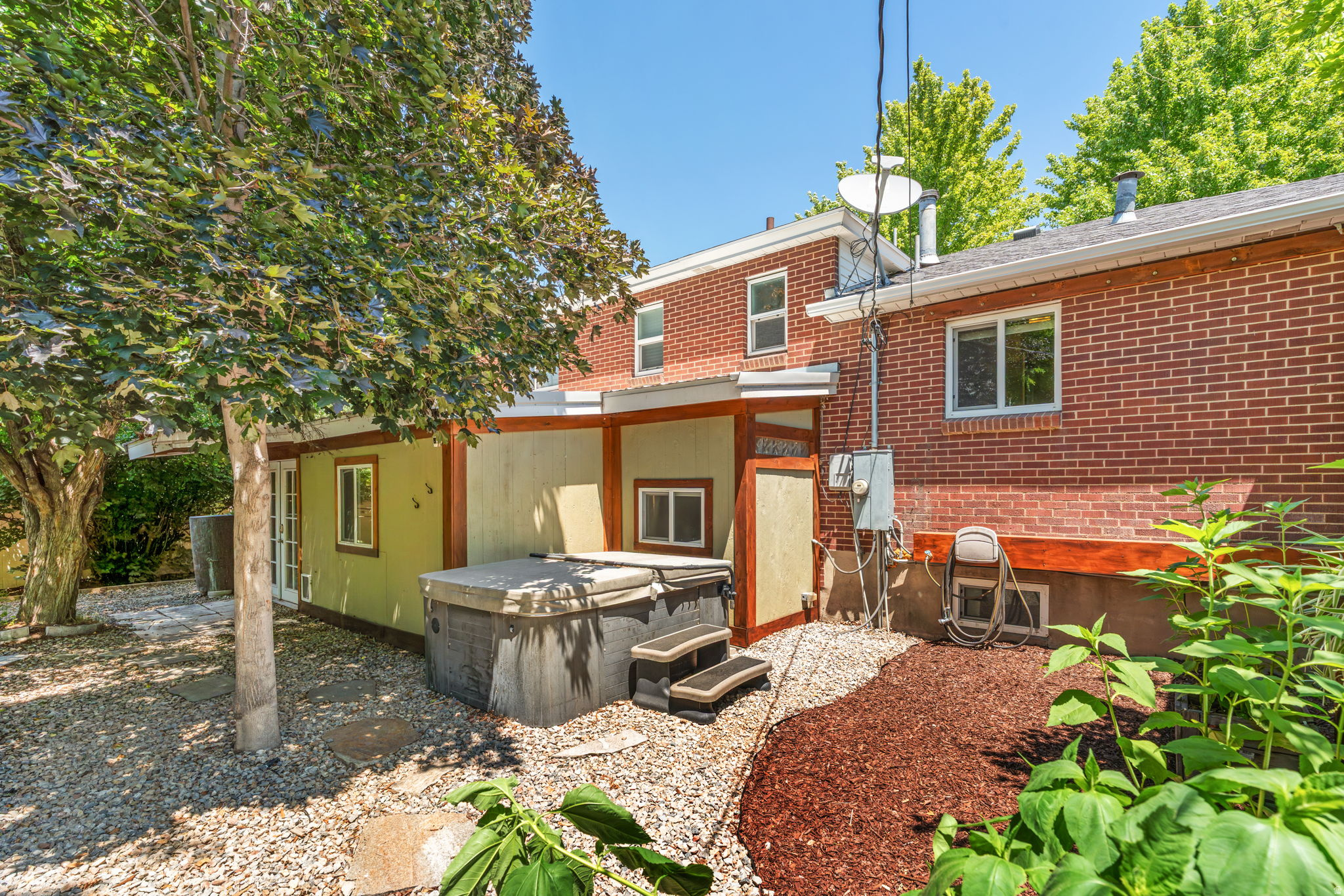 main property photo 60