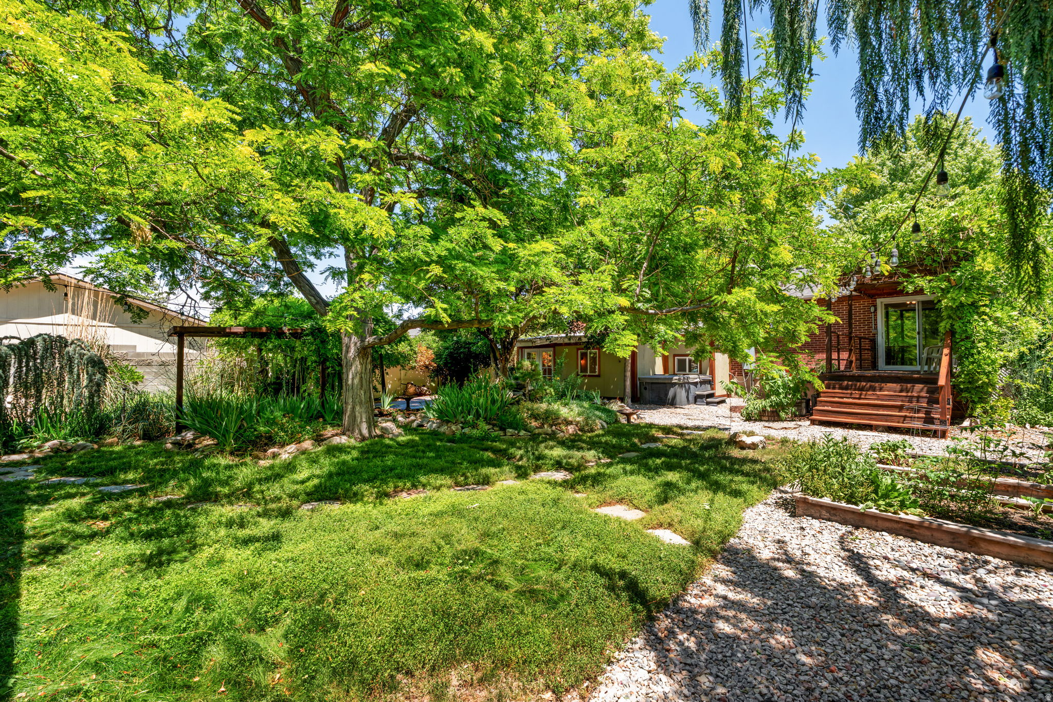main property photo 77