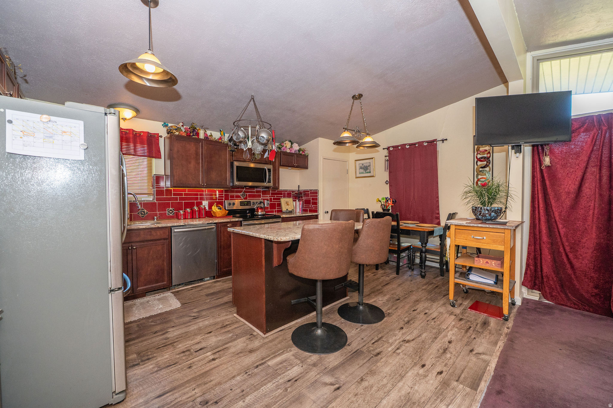 main property photo 18